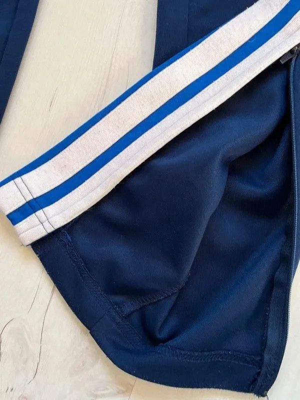 Adidas OG Adidas Vintage 2001 Deadstock Sz L Track Pants Indonesia Size US 34 / EU 50 - 3 Thumbnail