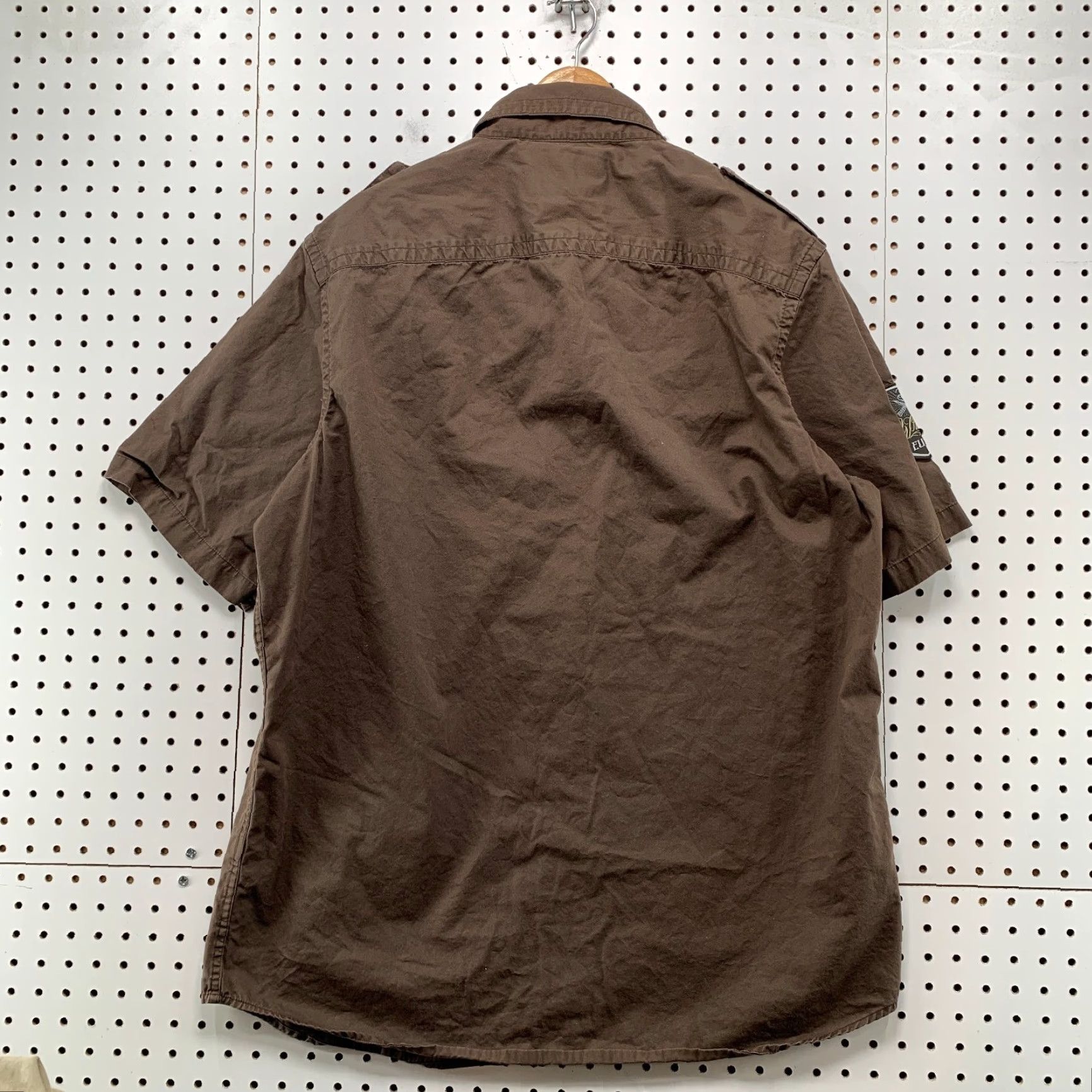 Ecko Unltd. VINTAGE Ecko Unltd. Button-Up Shirt Mens L Brown Cotton Short Sleeve Collared - Button-Down Casual 90s Y2K Patches Size US L / EU 52-54 / 3 - 2 Thumbnail