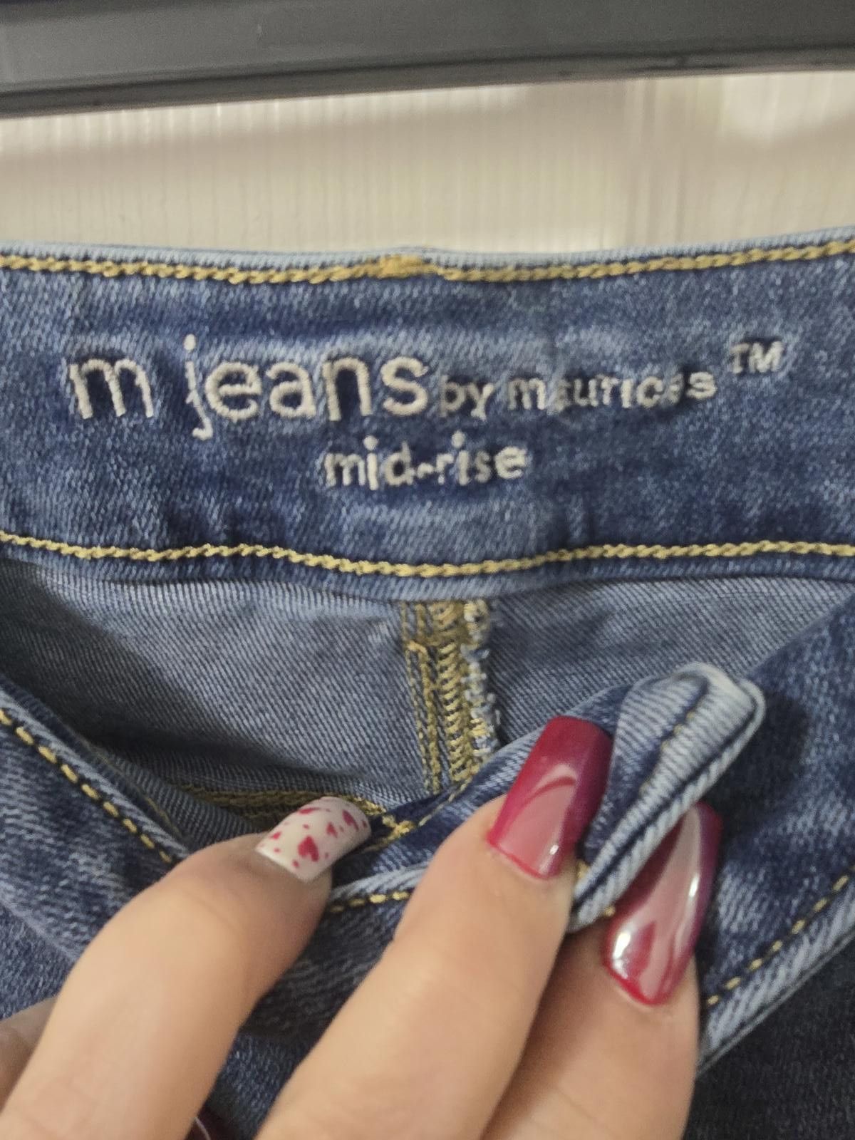 Other Maurices Plus Size Distressed Blue Denim capris Size 42" / US 20 - 4 Thumbnail