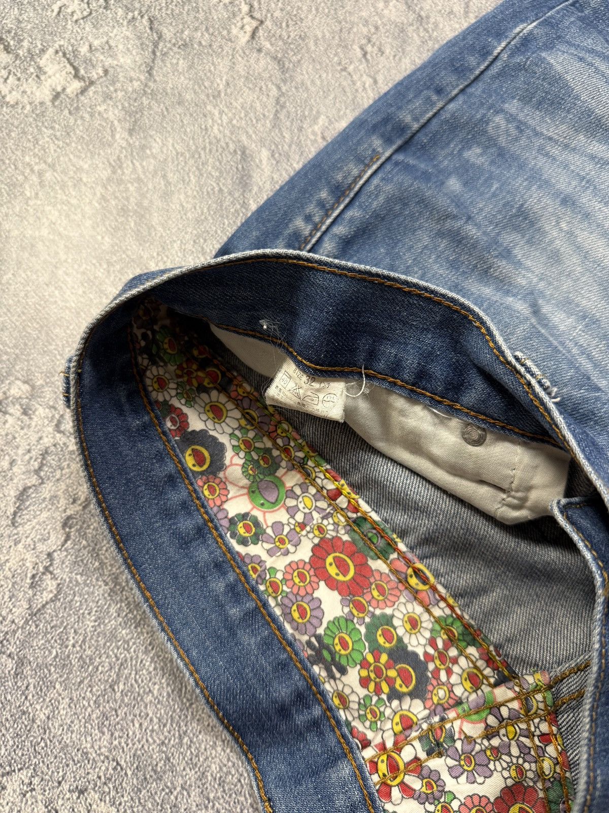 Levi's Levis Takashi Murakami Fragmentdesign Crazy Denim Shorts Size US 32 / EU 48 - 8 Thumbnail