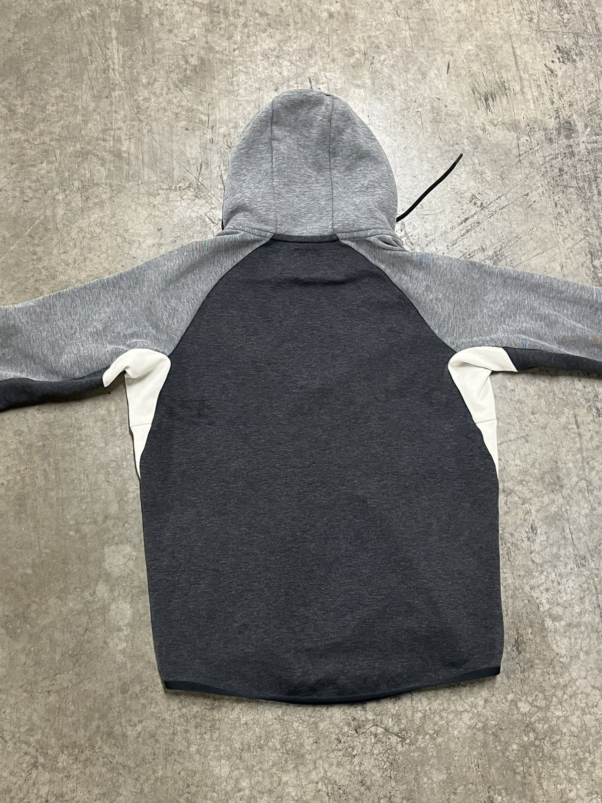 Nike Nike tech jacket streetwear hype rare drill size medium Size US M / EU 48-50 / 2 - 13 Thumbnail