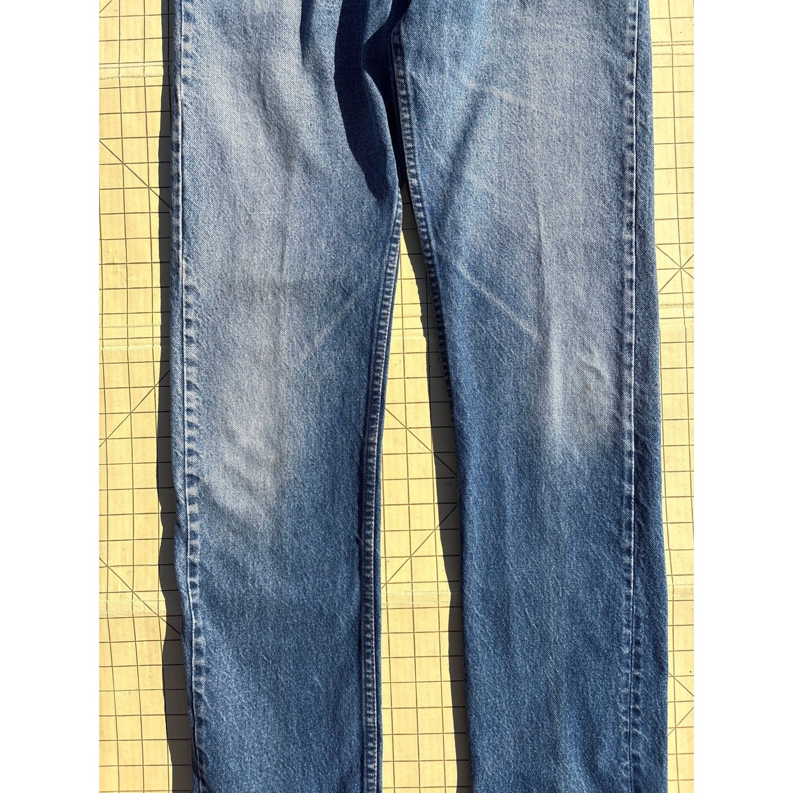 Levi's Vintage 80s Levi’s 505 0217 zipper fly USA made 35x36(33x36) Size US 33 - 5 Thumbnail