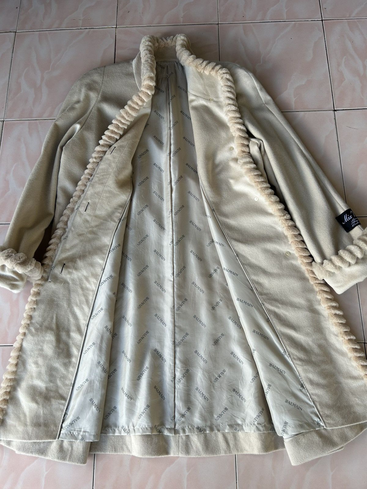 Balmain Balmain Fur-effect Collar and Cuffs Coat Size ONE SIZE - 3 Thumbnail