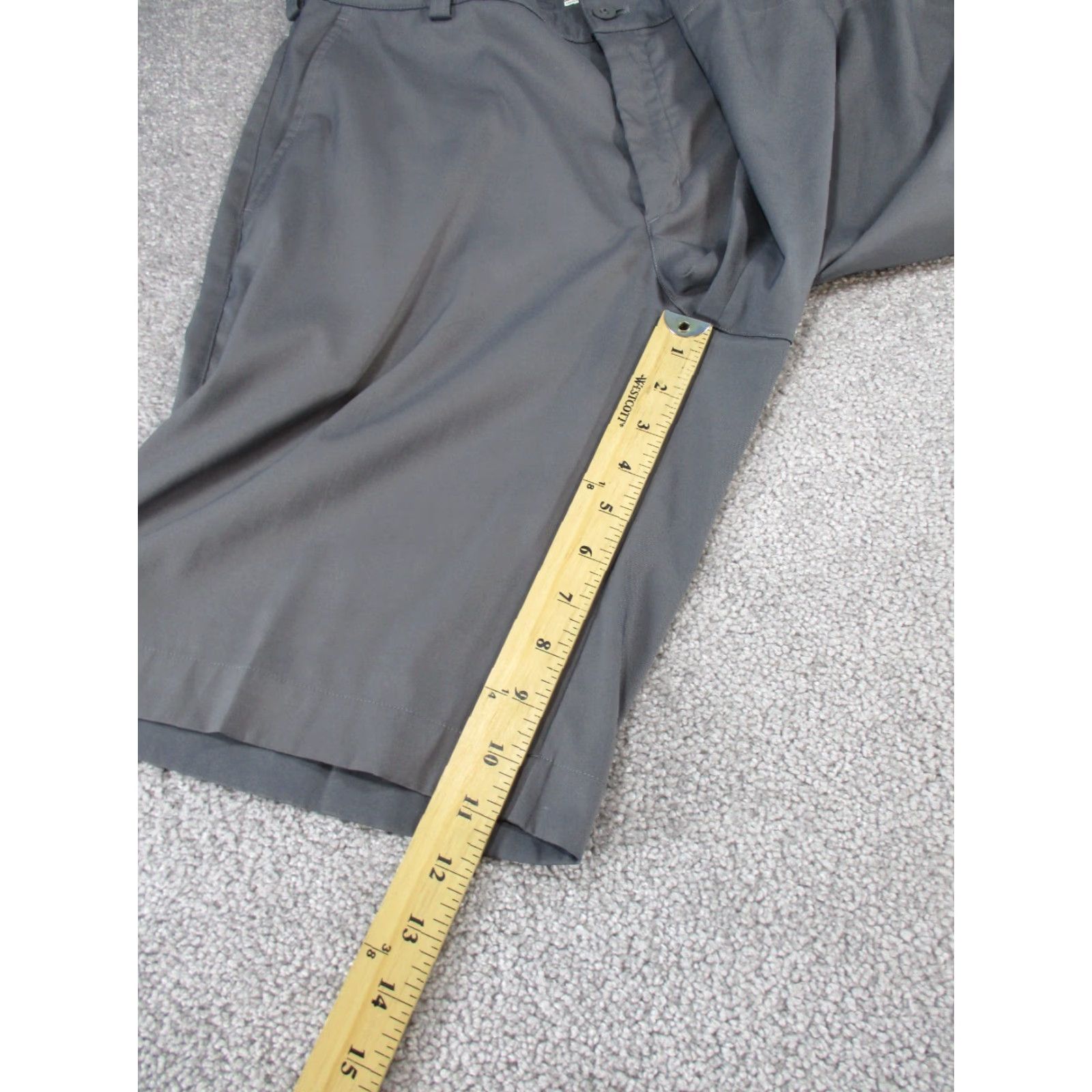 Nike VINTAGE Nike Golf Shorts Mens 32 Tour Performance Dri Fit Gray Chinos 11" Size US 32 / EU 48 - 3 Thumbnail