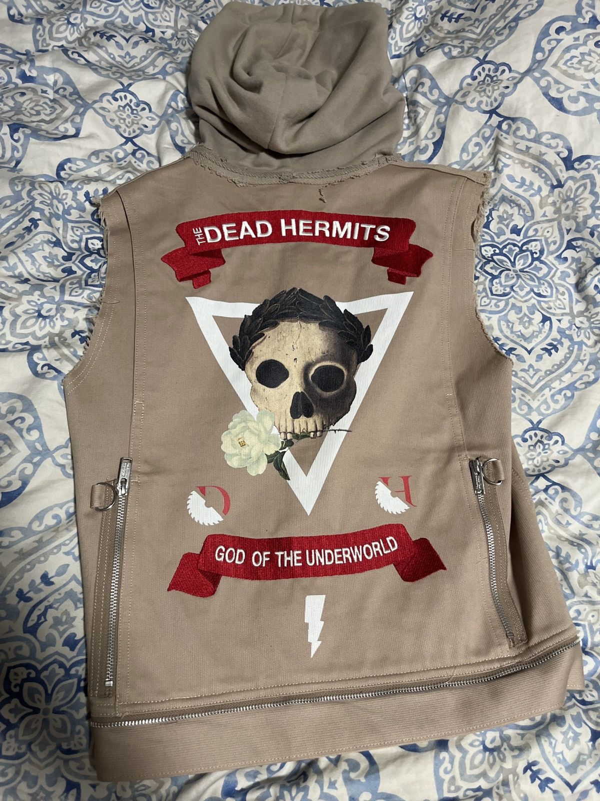 Jun Takahashi Undercover SS19 Hooded Vest "Dead Hermits" Size US S / EU 44-46 / 1 - 1 Thumbnail