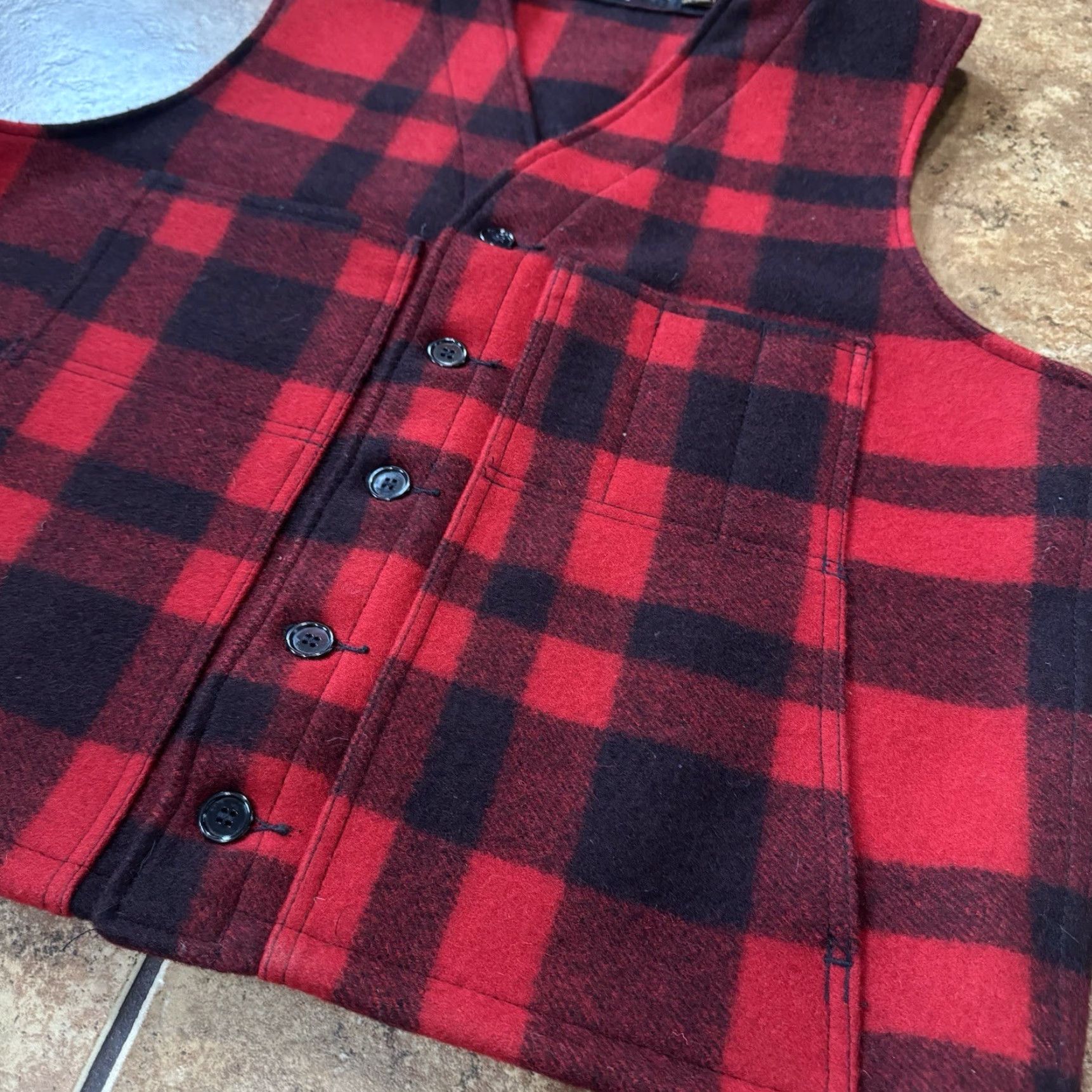 Vintage VTG Hunting World Mackinaw Vest New York Buffalo Plaid Virgin Wool 1960s 70s Size US L / EU 52-54 / 3 - 3 Thumbnail