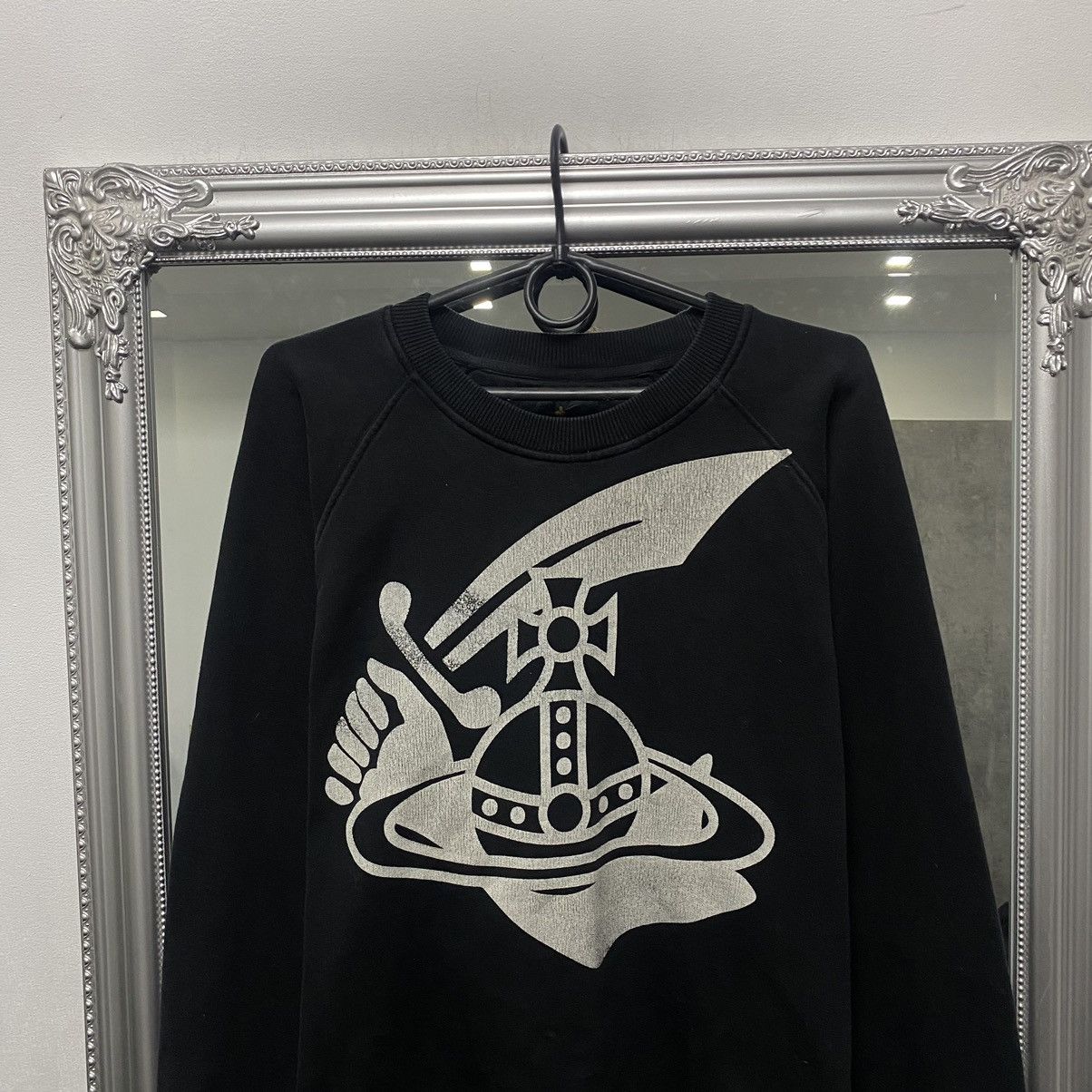 Vivienne Westwood Vintage Vivienne Westwood Sweatshirt Big Logo Size US S / EU 44-46 / 1 - 2 Thumbnail