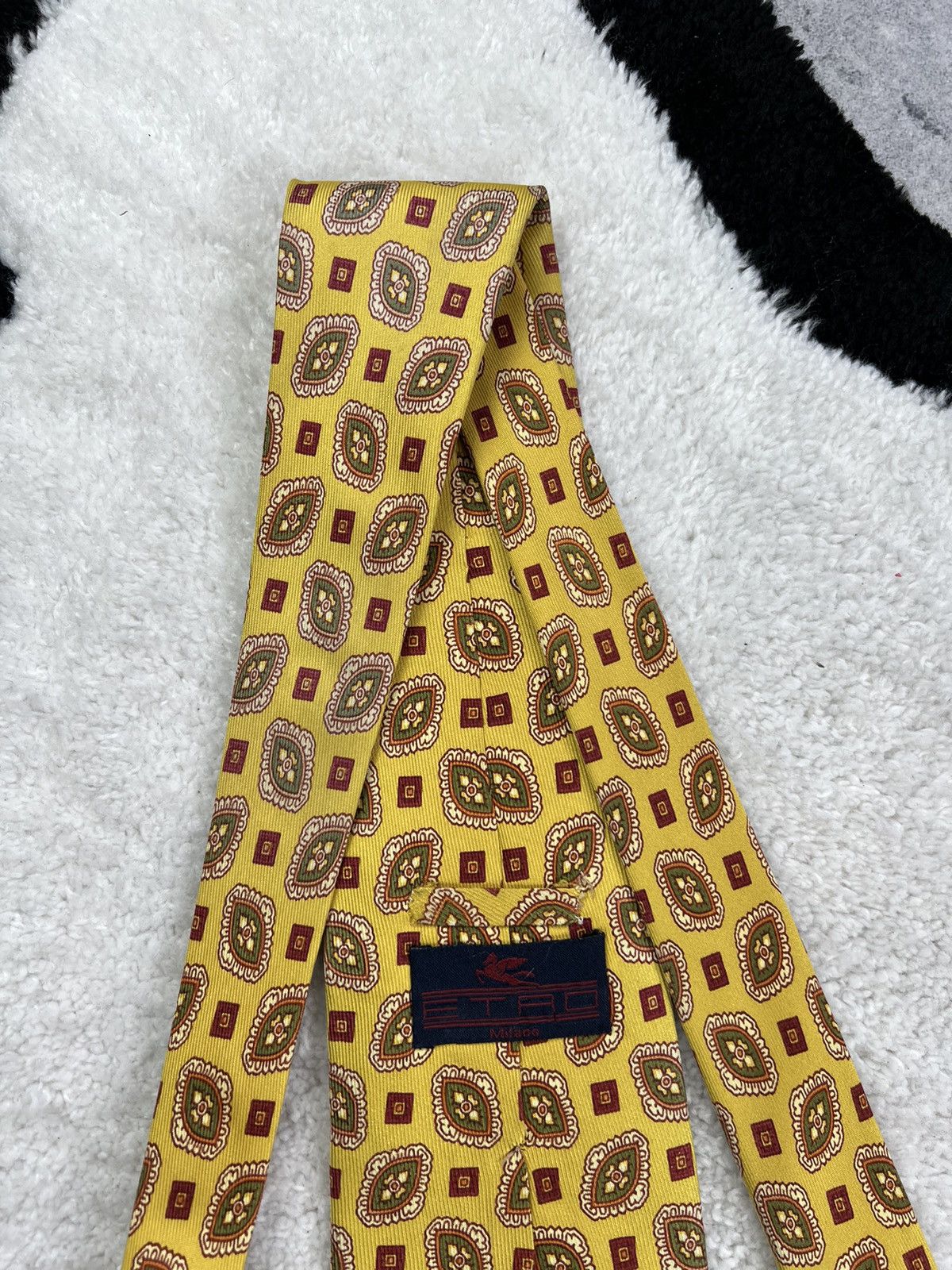 Etro Vintage Etro Italy Silk Geometric Gold Luxury Tie Size ONE SIZE - 10 Thumbnail