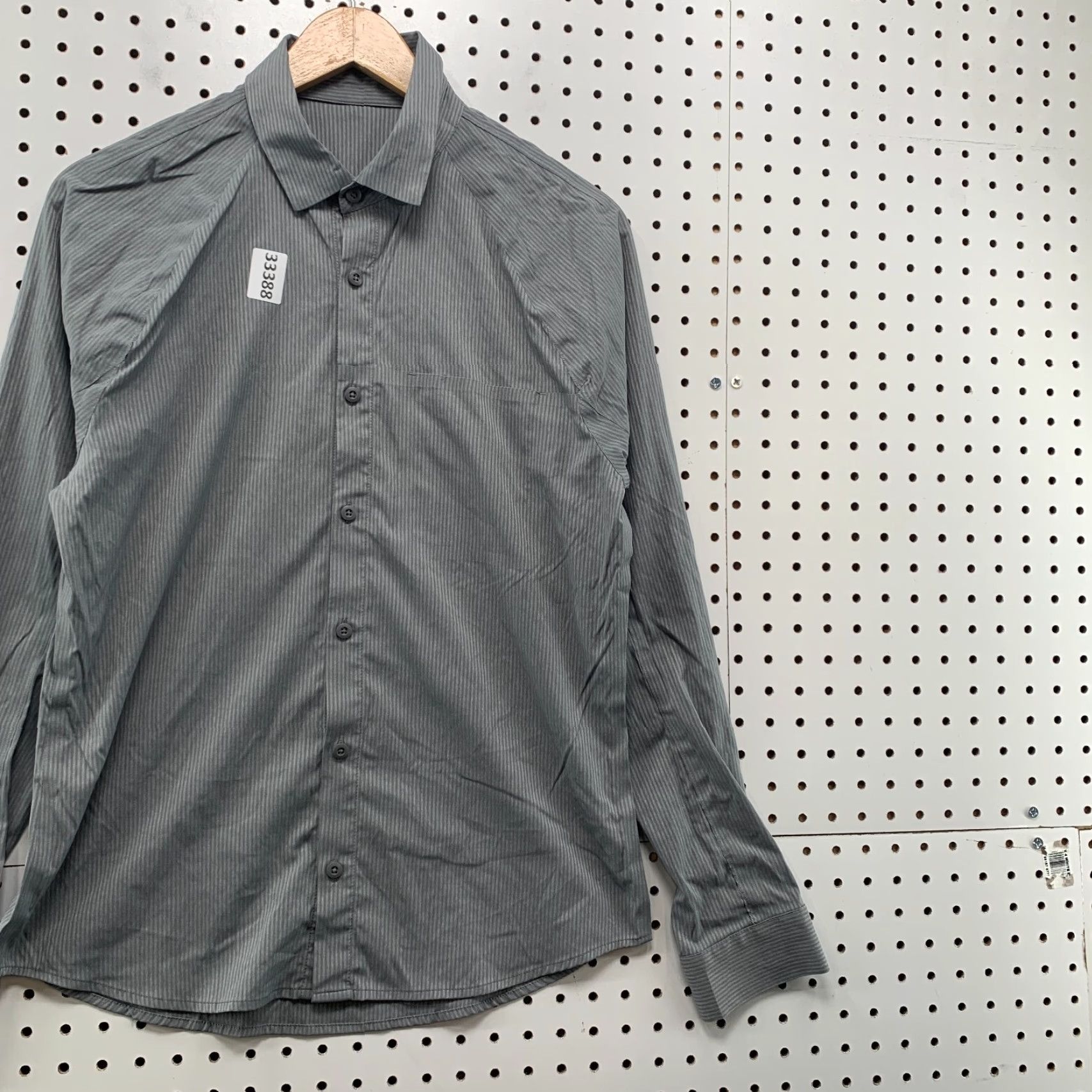 Lululemon VINTAGE Lululemon Button Shirt Mens M Medium Gray Striped Slim Fit Business Casual 20x27 Mens Size US M / EU 48-50 / 2 - 4 Thumbnail