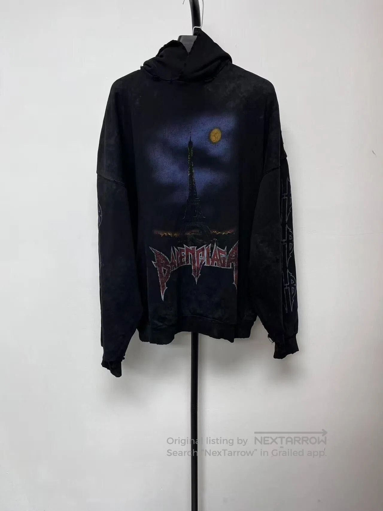 Balenciaga balenciaga black oversized hooded sweatshirt. Size US M / EU 48-50 / 2 - 1 Thumbnail