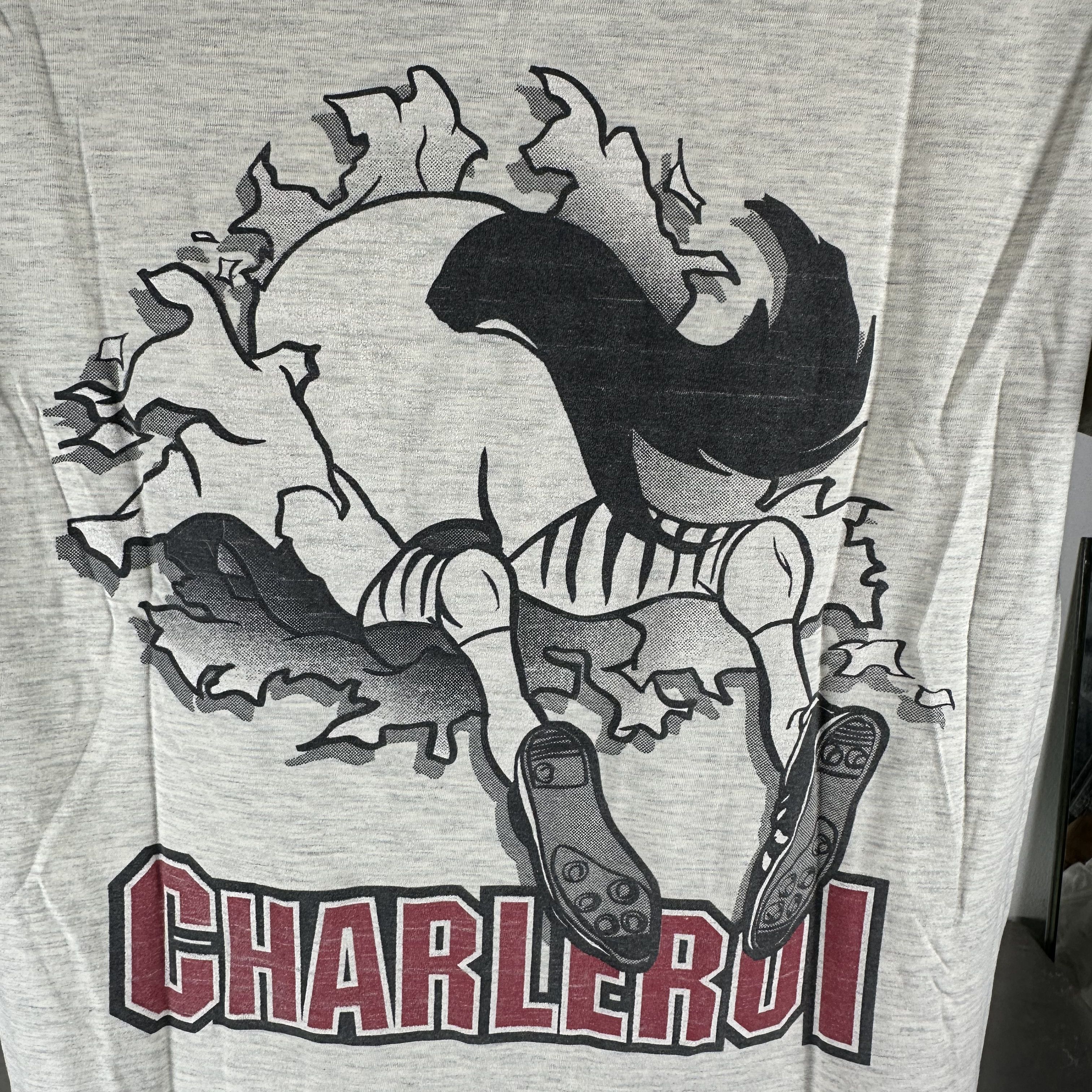 Vintage 90s Royal Charleroi SC Soccer Breakthrough Nutmeg T-shirt Size US M / EU 48-50 / 2 - 4 Thumbnail