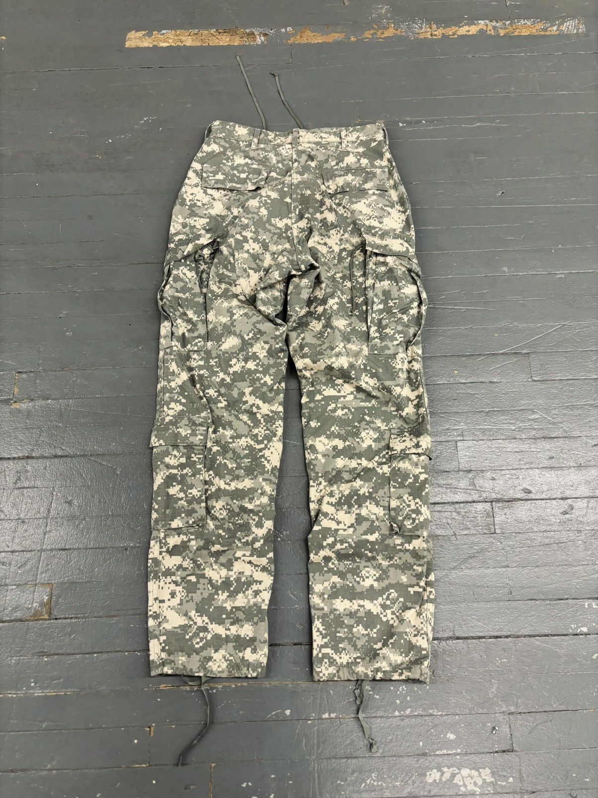 Vintage Vintage US military cargo baggy pants Size US 31 - 1 Thumbnail