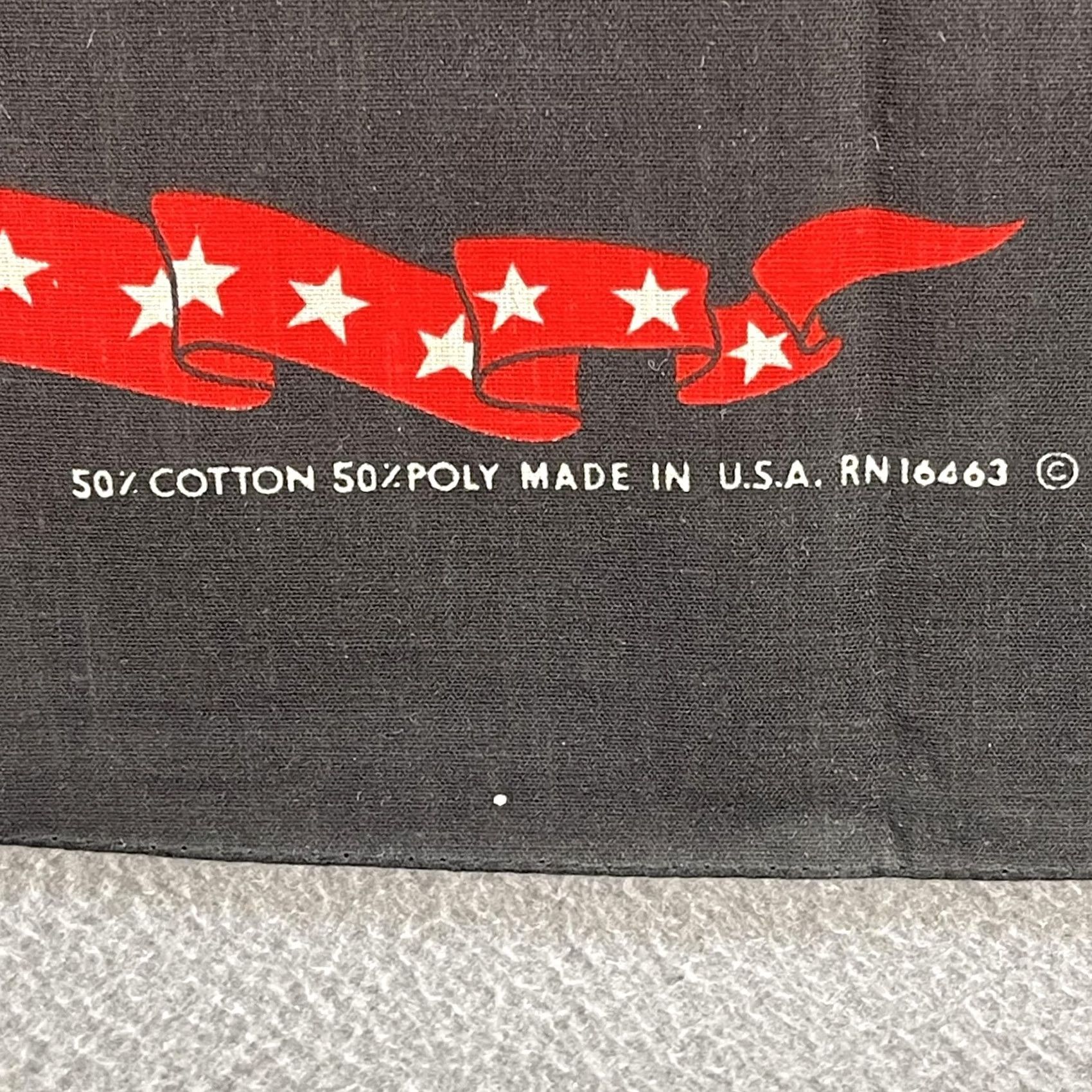 Harley Davidson VINTAGE Harley-Davidson Bandana Black Eagle Red Stars Motorcycle Made USA 90s Bandana Men 21x21 Eagle Red Stars Harley-Davidson USA 90s Mens Size ONE SIZE - 2 Thumbnail