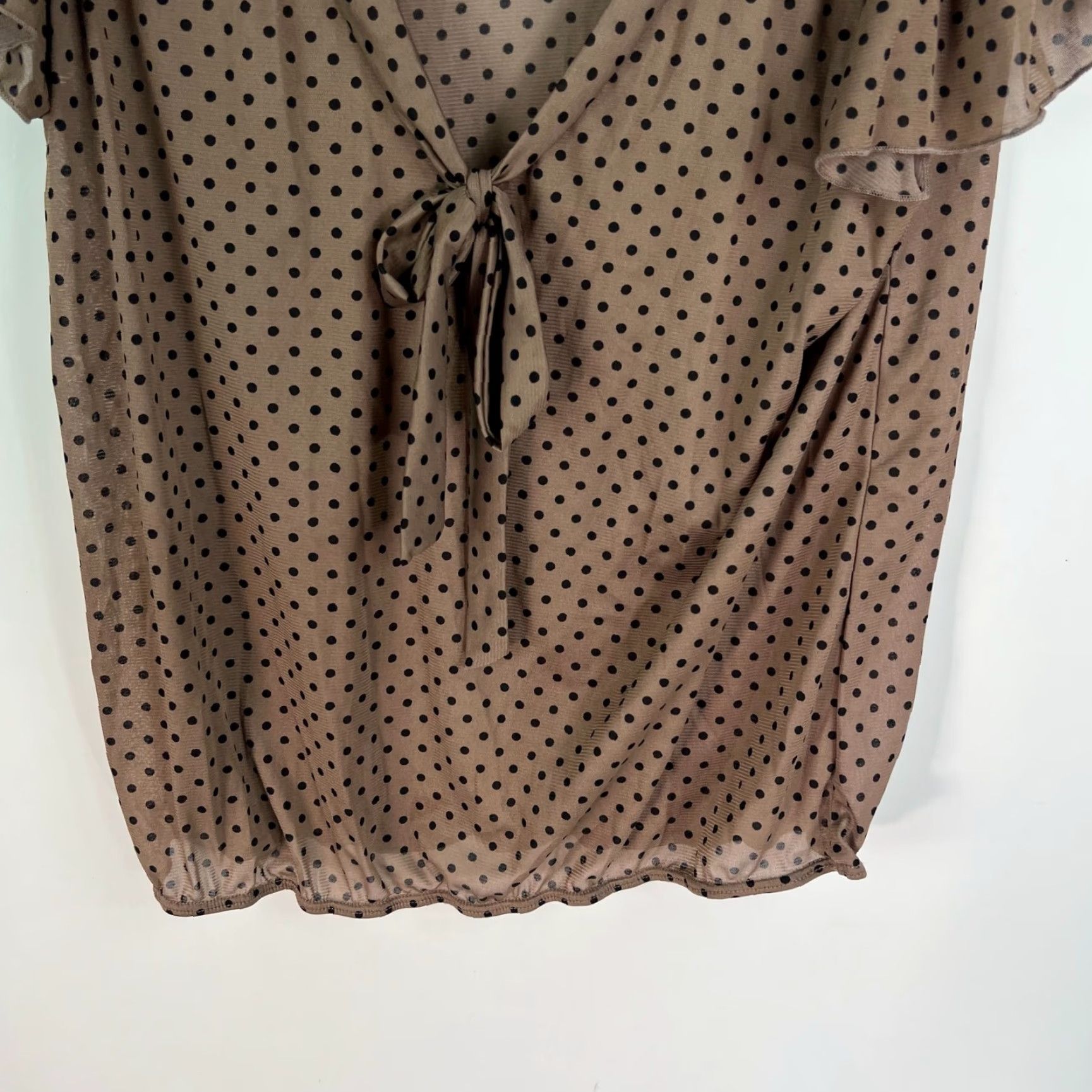 Vintage Julie’s Closet Blouse Polka Dot Lightweight Flutter Sleeve V-Neck 2X Womens Brown Polyester Rayon USA Made Shirts, 90s City Classic, Regular Fit Size XXL / US 16-18 / IT 52-54 - 3 Thumbnail