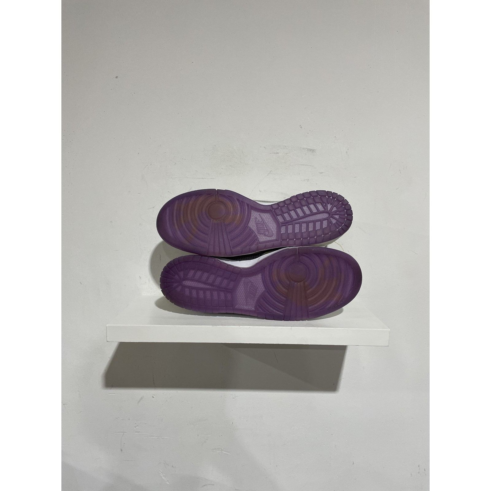 Nike NIKE DUNK LOW UNION PASSPORT PACK COURT PURPLE SIZE 11 Size US 11 / EU 44 - 4 Thumbnail