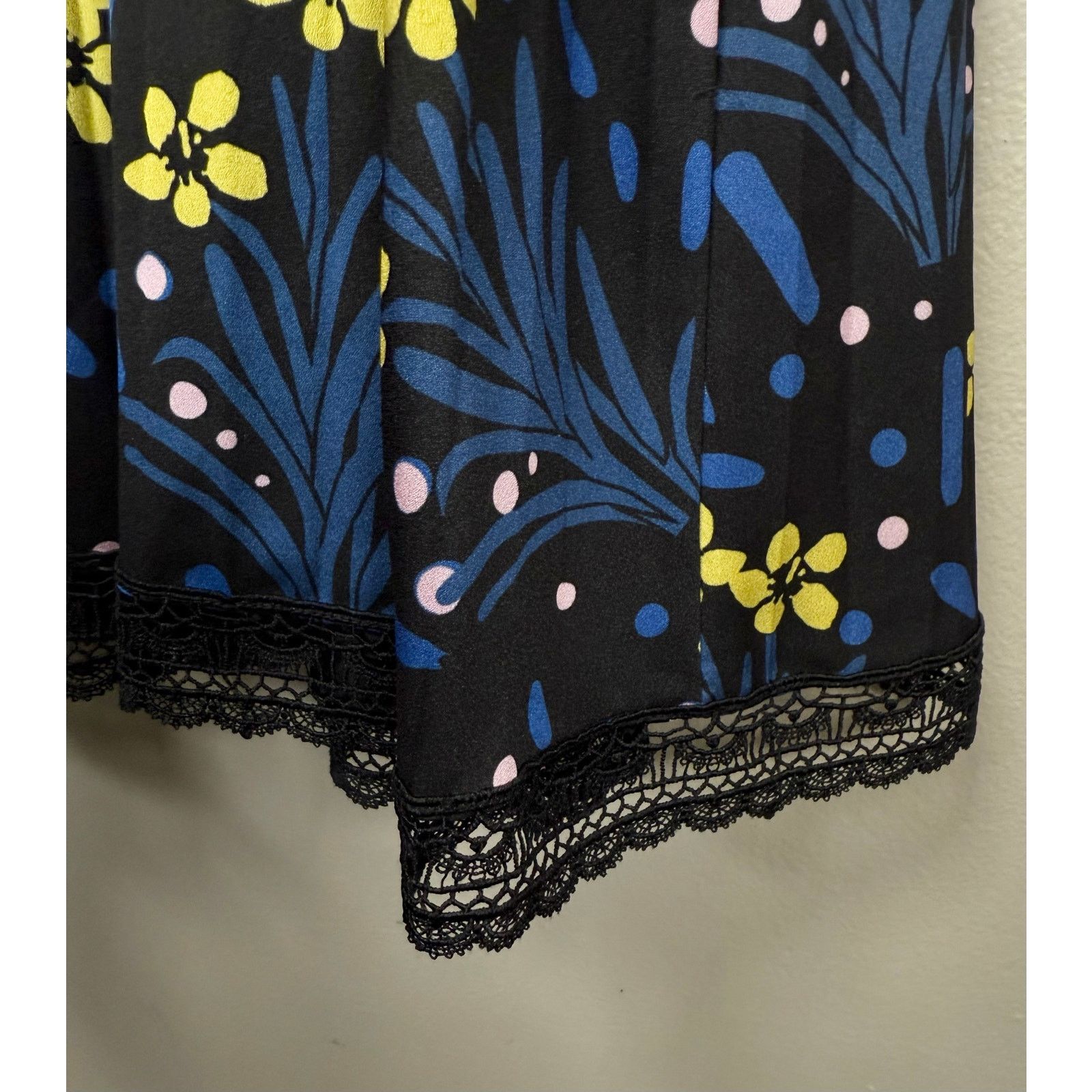 Self-Portrait Self-Portrait Wildflower Printed Mini Dress size 0 $450 Size XS / US 0-2 / IT 36-38 - 9 Thumbnail