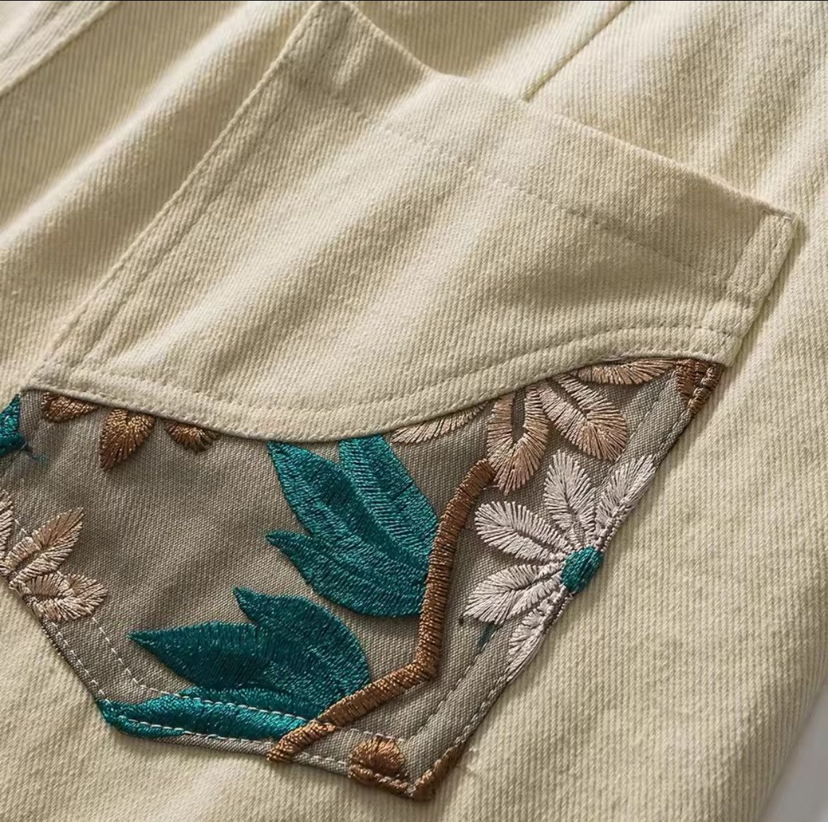 Japanese Brand × Vintage Floral Embroidered Shorts Size US 33 - 5 Thumbnail