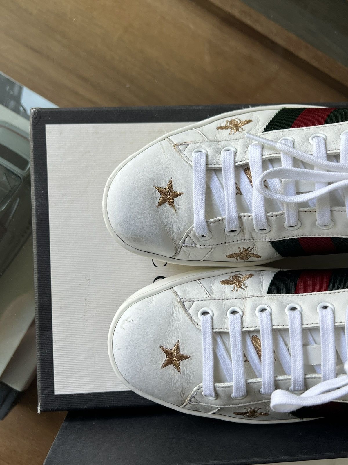 Gucci Gucci - Ace Low Top Sneaker (Embroidered Bee) Size US 8 / EU 41 - 4 Thumbnail