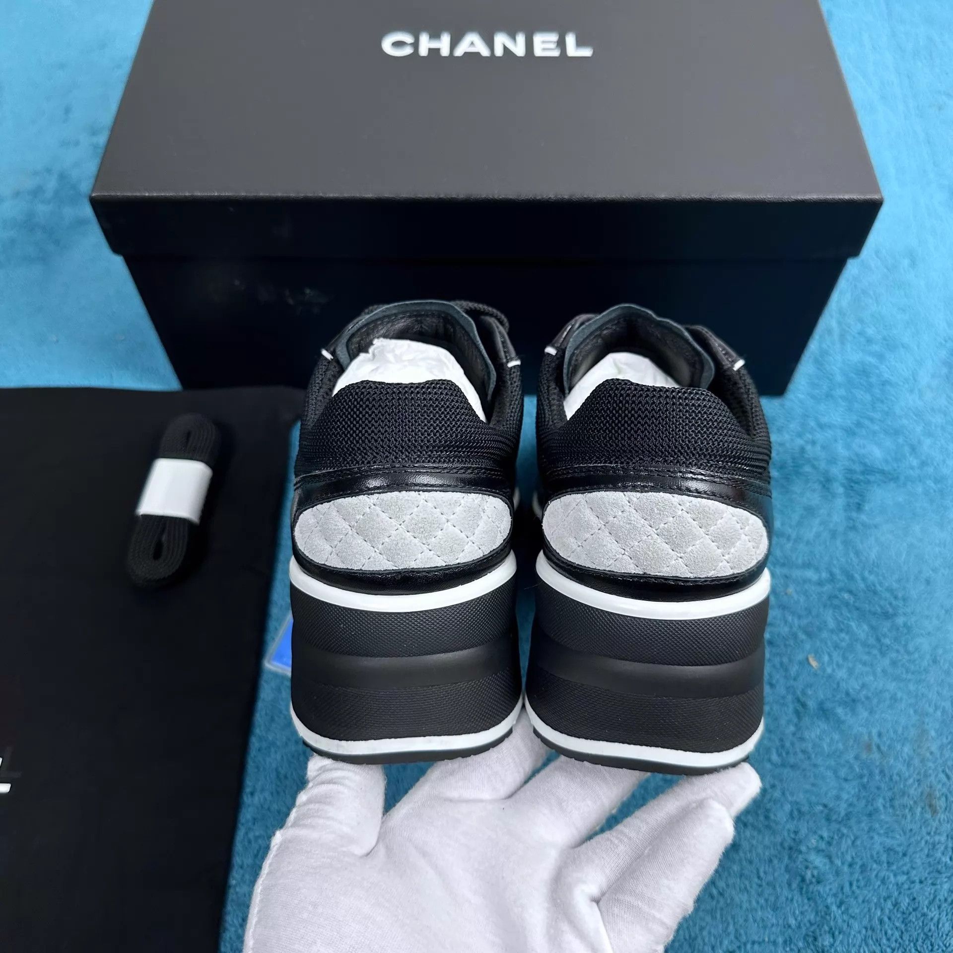 Chanel Chanel 25K Low-Top Heeled Suede Calfskin Sneaker Black 37 Size US 6.5 / IT 36.5 - 4 Thumbnail