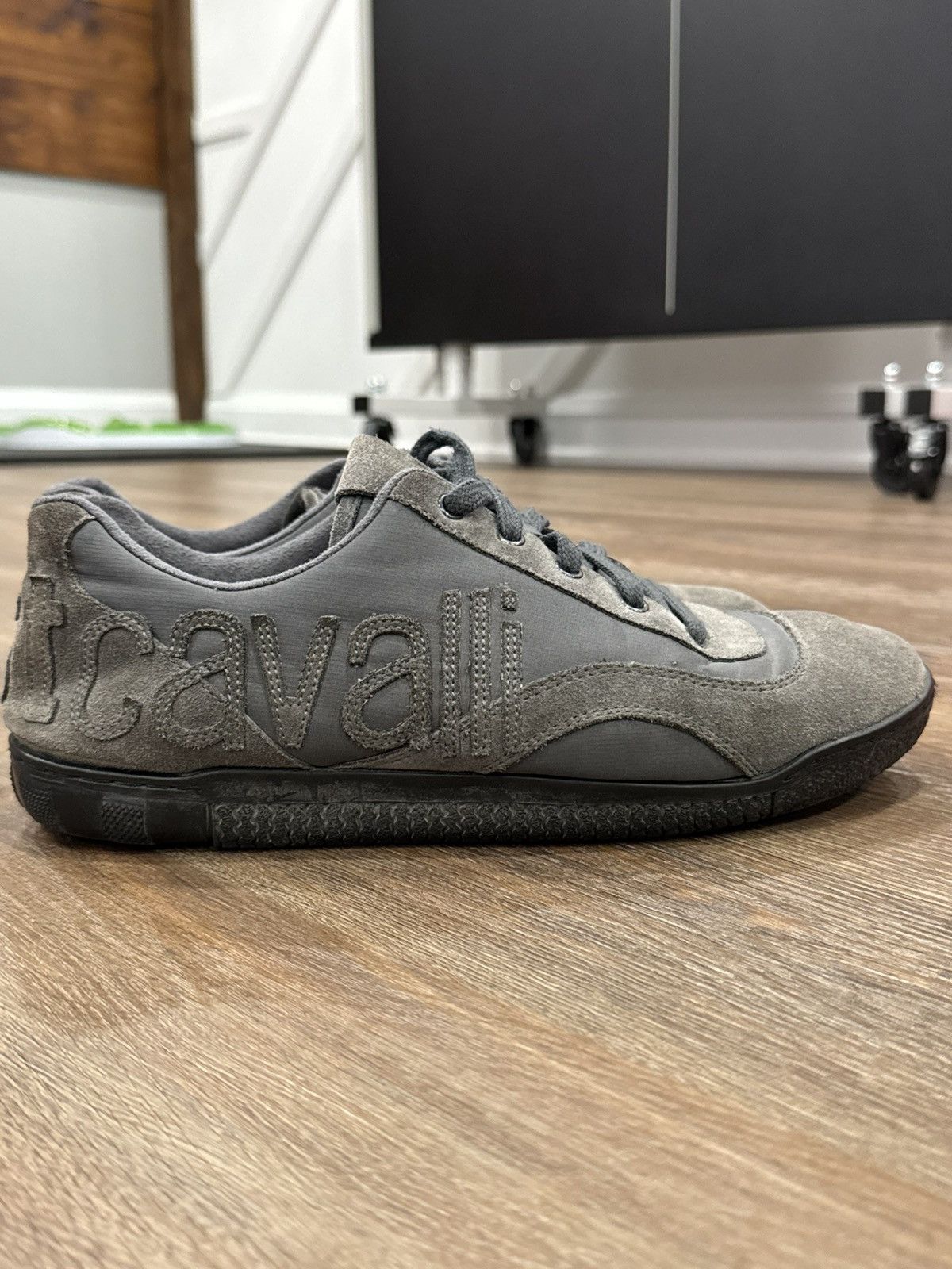 Just Cavalli Just Cavali Vintage low cut leather trainers Size US 10 / EU 43 - 6 Thumbnail