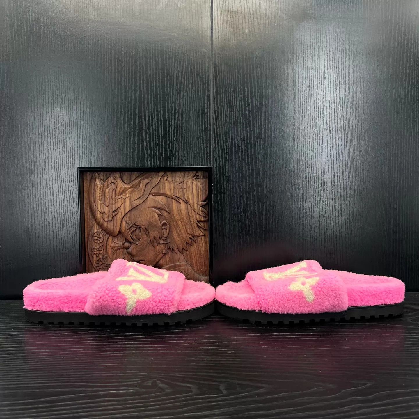 Louis Vuitton LV Paseo Comfort Pink Teddy Slippers Women's 38 Size US 7.5 / IT 37.5 - 5 Thumbnail