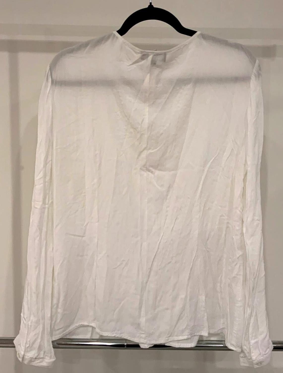 Elie Tahari Elegant Tahari White Blouse with Lace Details Size L / US 10 / IT 46 - 2 Thumbnail