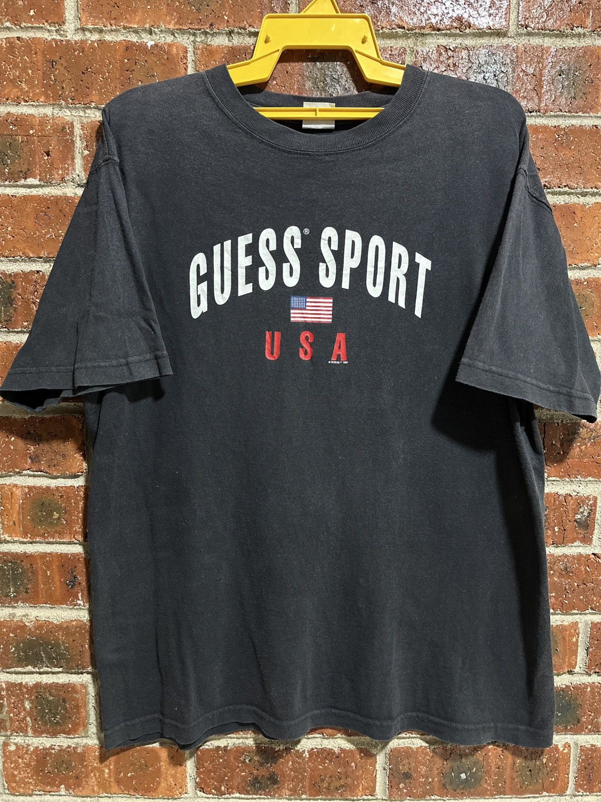 Guess Vintage Guess Sport Faded Tee Size US L / EU 52-54 / 3 - 1 Thumbnail