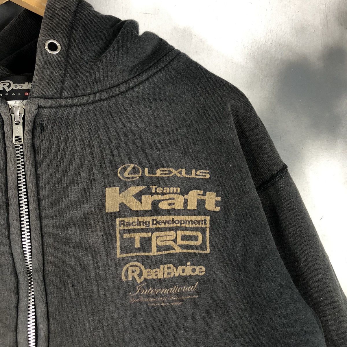 Other LEXUS 2000’s Big Logo Sunfaded Hooded Size US L / EU 52-54 / 3 - 3 Thumbnail
