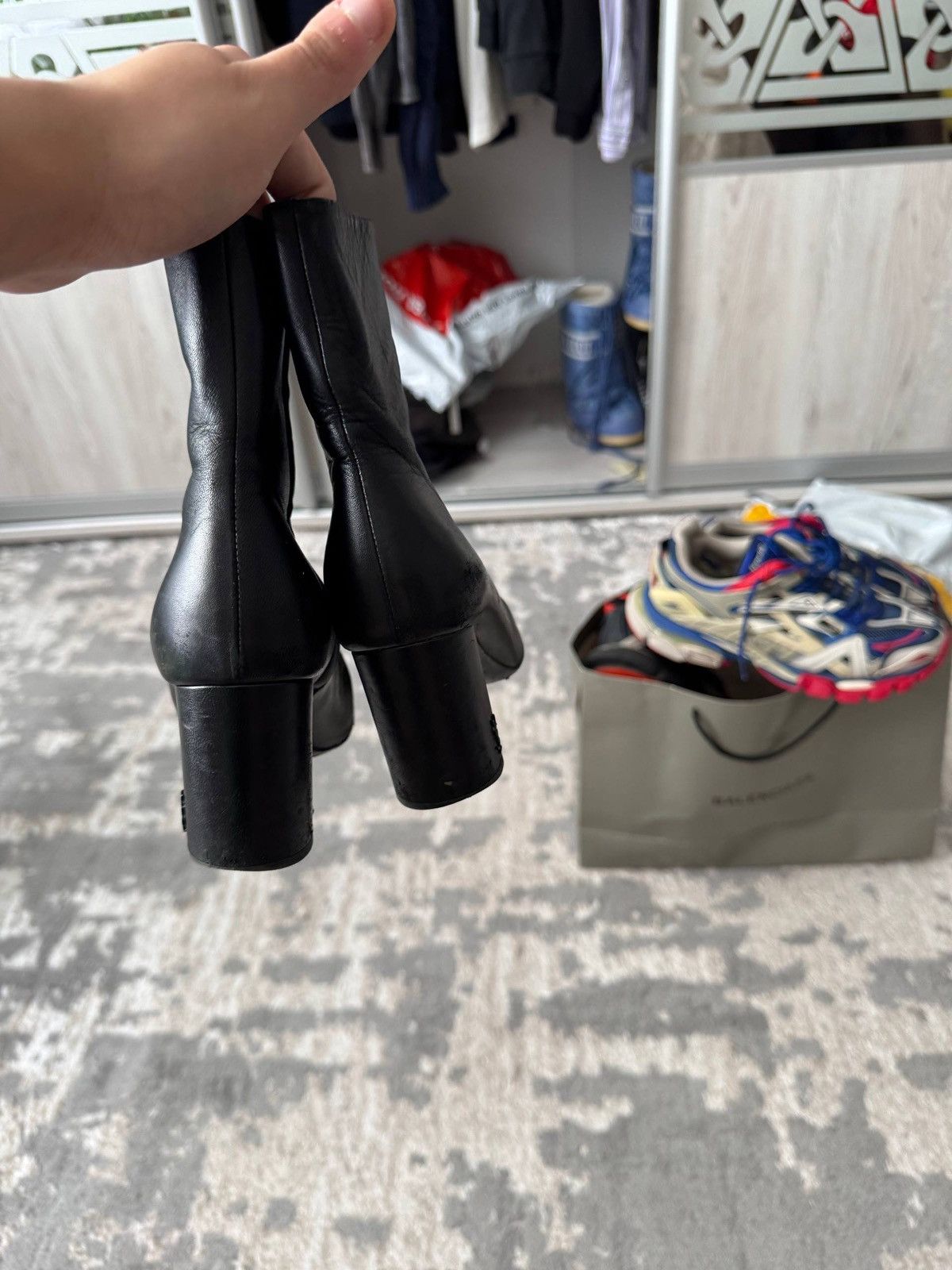 Saint Laurent Paris Lou Ankle Boots in Leather in Black Size US 7.5 / IT 37.5 - 4 Thumbnail