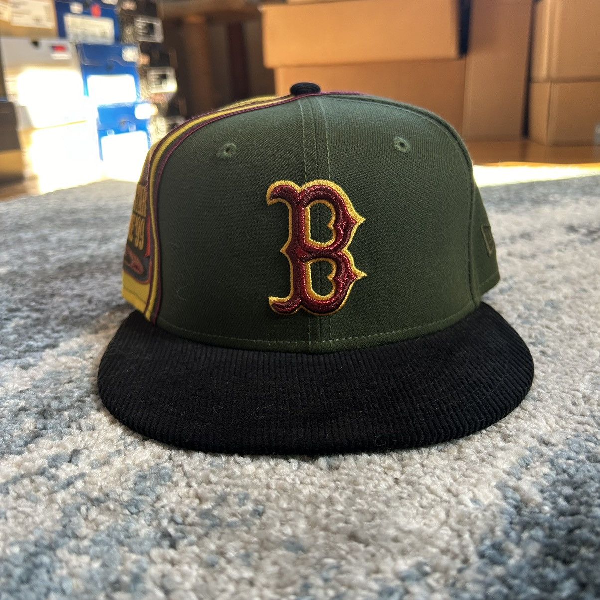 MLB × MyFitteds × New Era 7 1/4 BOSTON RED SOX BOBA FETT STAR WARS ASYMMETRY CORDUROY Size ONE SIZE - 9 Thumbnail