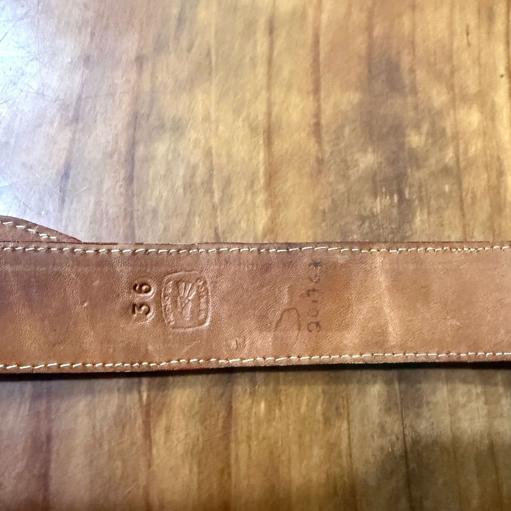 Vintage VINTAGE JJ30 Belt Women's 36 Red Real Leather Crocodile Western Buckle Mexican Womens Size ONE SIZE - 6 Thumbnail