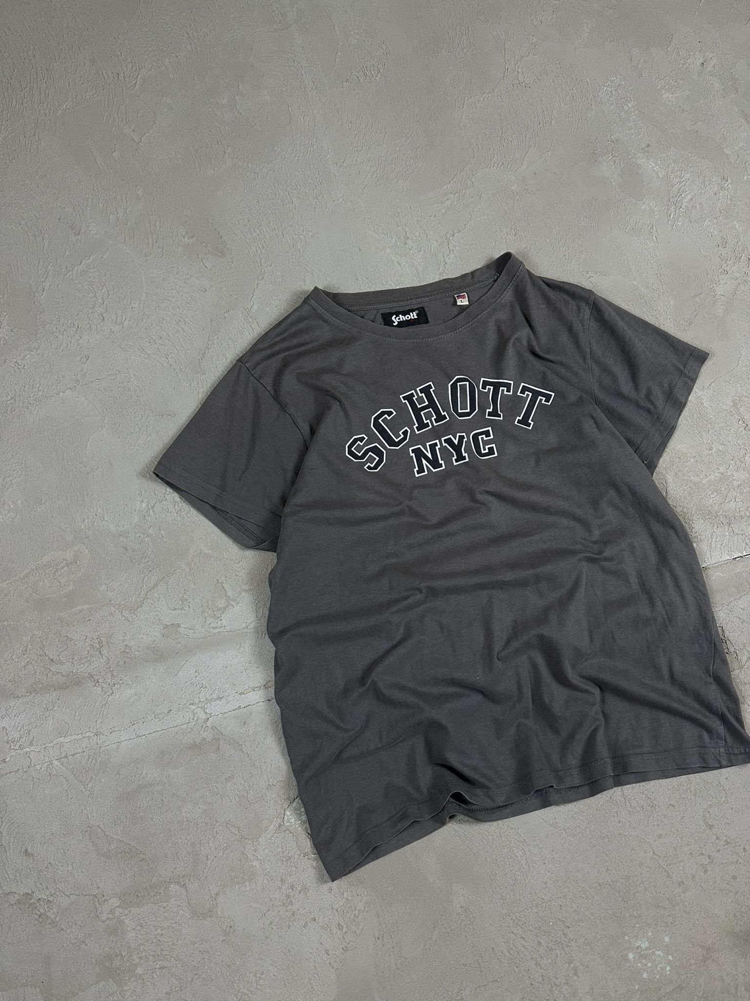 Schott × Vintage Vintage Y2k Schott Spellout Military T-shirt Size US L / EU 52-54 / 3 - 2 Thumbnail