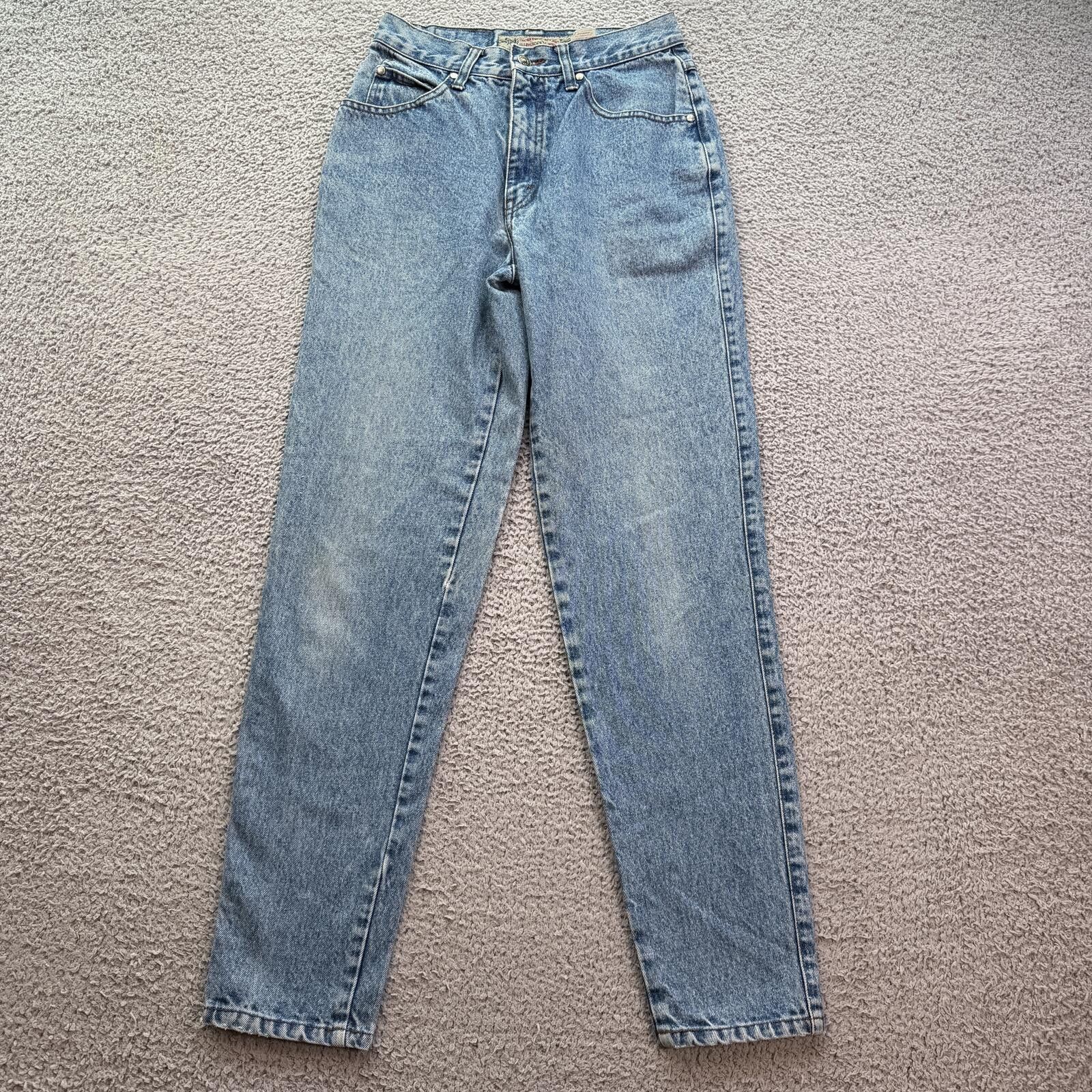 Levi's Vintage 90s Levis High Waisted Mom Jeans Light Wash Denim 26 Size 26" / US 2 / IT 38 - 1 Thumbnail