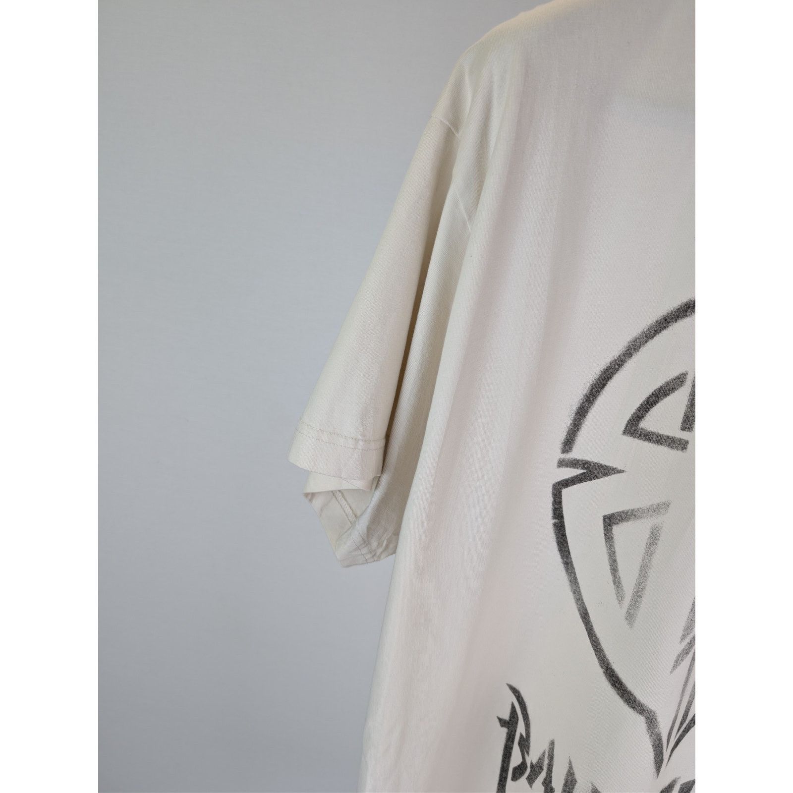 Balenciaga o1rshd1 BB Stencil Vintage Oversized Jersey T-Shirt in Ecru Size US M / EU 48-50 / 2 - 5 Thumbnail