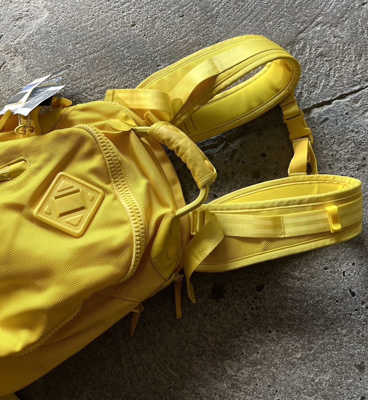 Visvim Visvim - 22L Ballistic Cordura - Back Pack - Horse Hide Size ONE SIZE - 4 Thumbnail