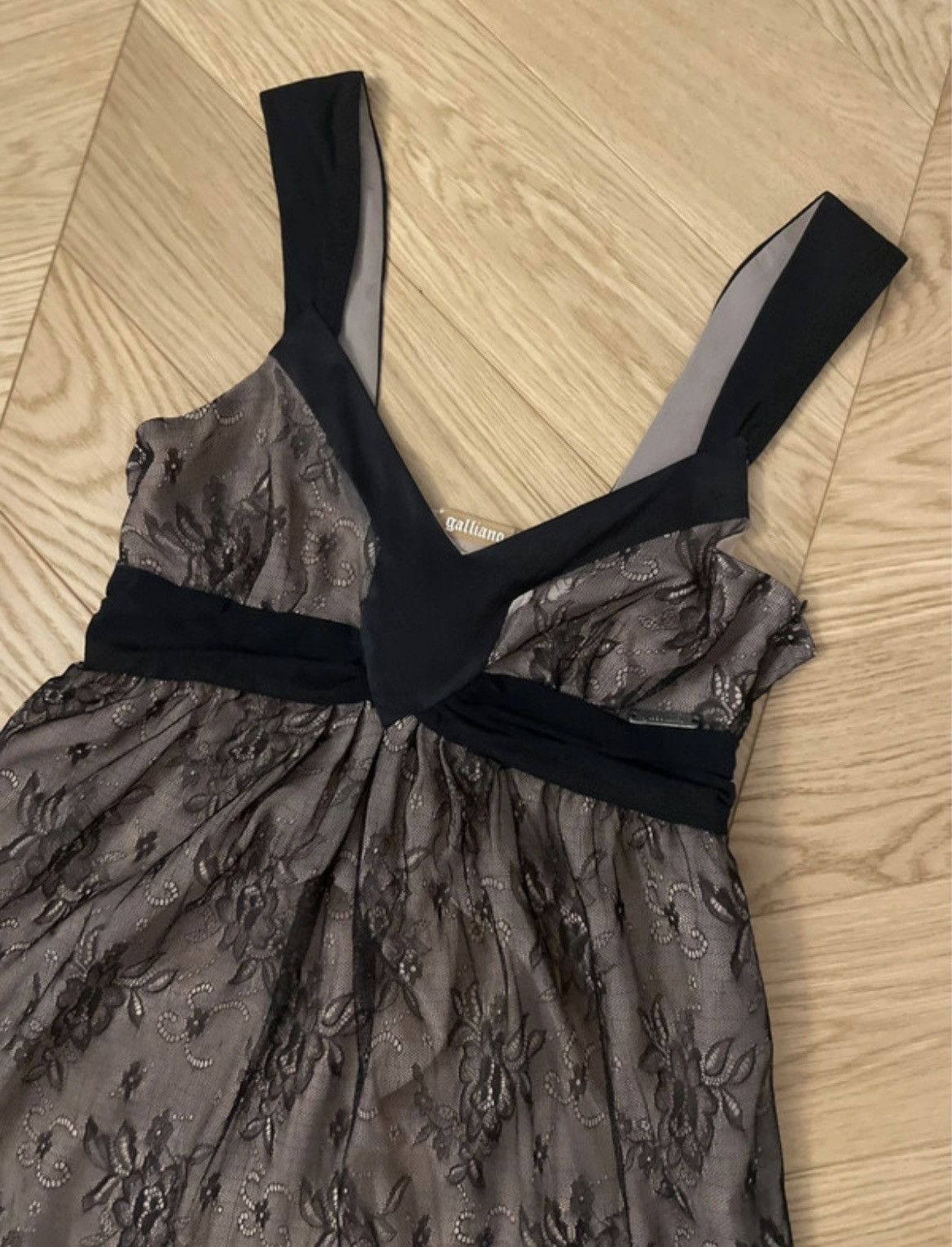 John Galliano Galliano mini lace dress vintage Size S / US 4 / IT 40 - 2 Thumbnail