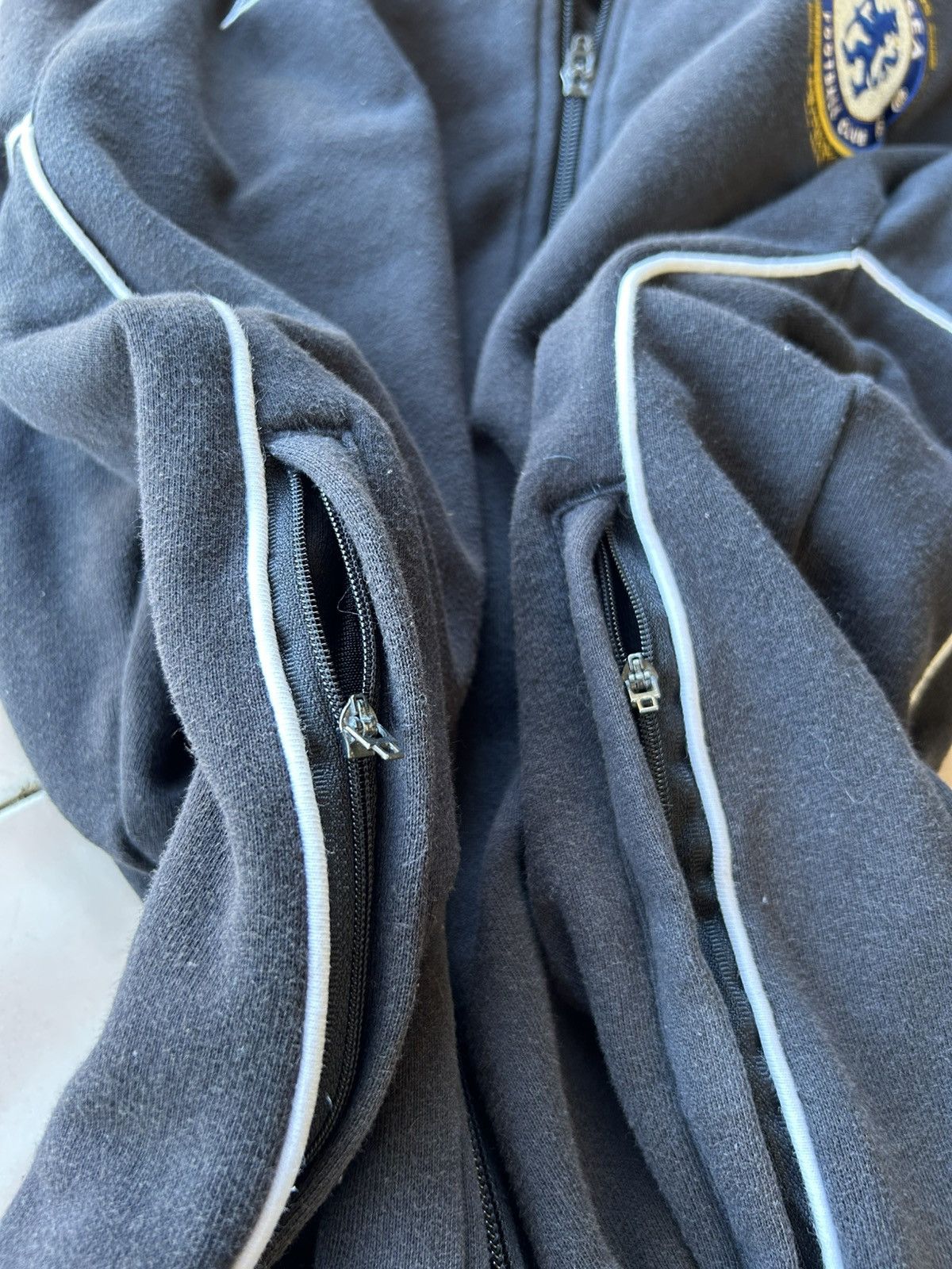 Chelsea Soccer × Umbro × Vintage Chelsea FC 100 Years Centenary Sunfaded Sweatshirt Size US S / EU 44-46 / 1 - 8 Thumbnail
