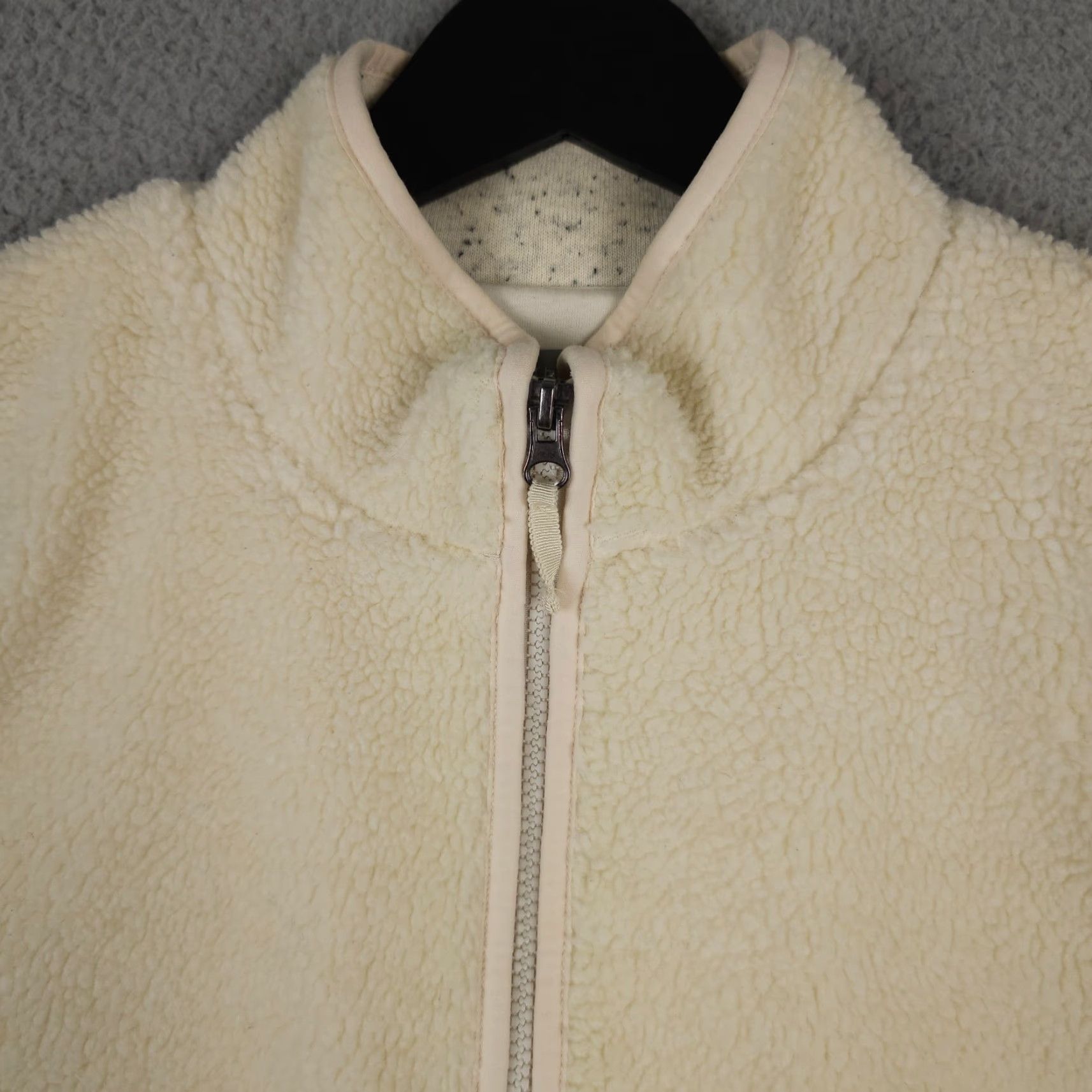 Talbots T by Talbots Vest Womens L Cream Faux Sherpa Fleece Full Zip Lined Pockets Size L / US 10 / IT 46 - 7 Thumbnail