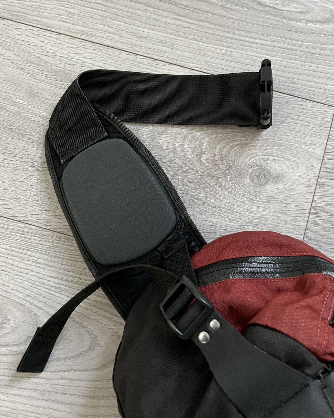 Arc'teryx Arcteryx Q5 Vintage Lumbar Waist Crossbody Bag Size ONE SIZE - 4 Thumbnail