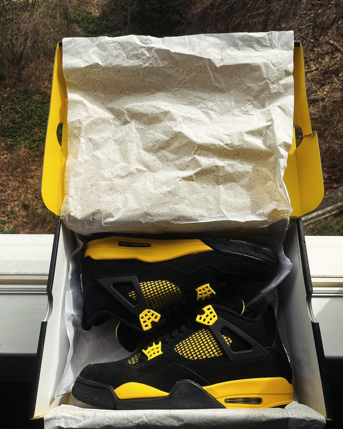 Jordan Brand Jordan 4 thunder Size US 12.5 / EU 45-46 - 5 Thumbnail