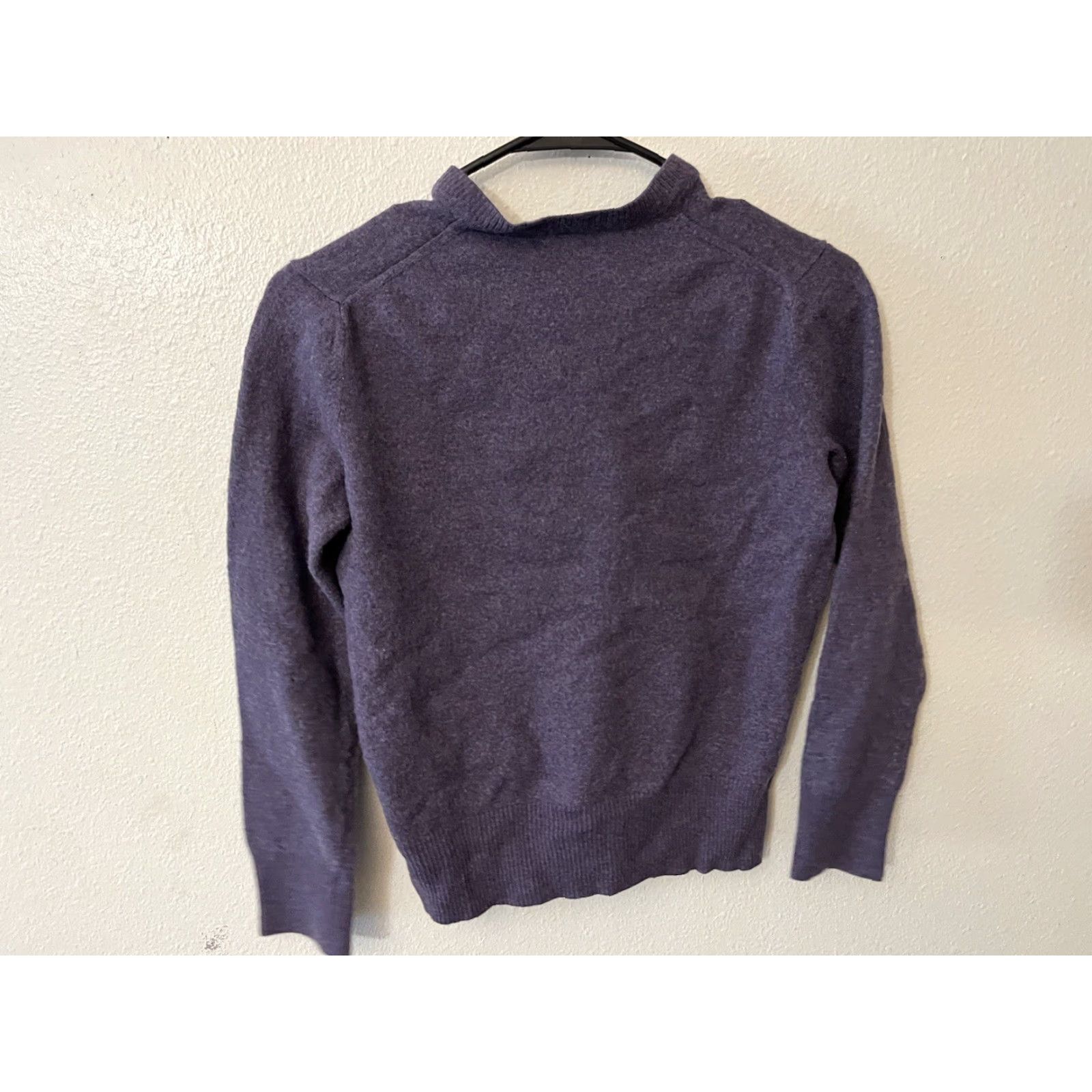 Banana Republic Banana Republic Sweater Mens M Extra Fine Merino Wool Purple V-Neck Casual Pullover Lightweight Size US M / EU 48-50 / 2 - 2 Thumbnail