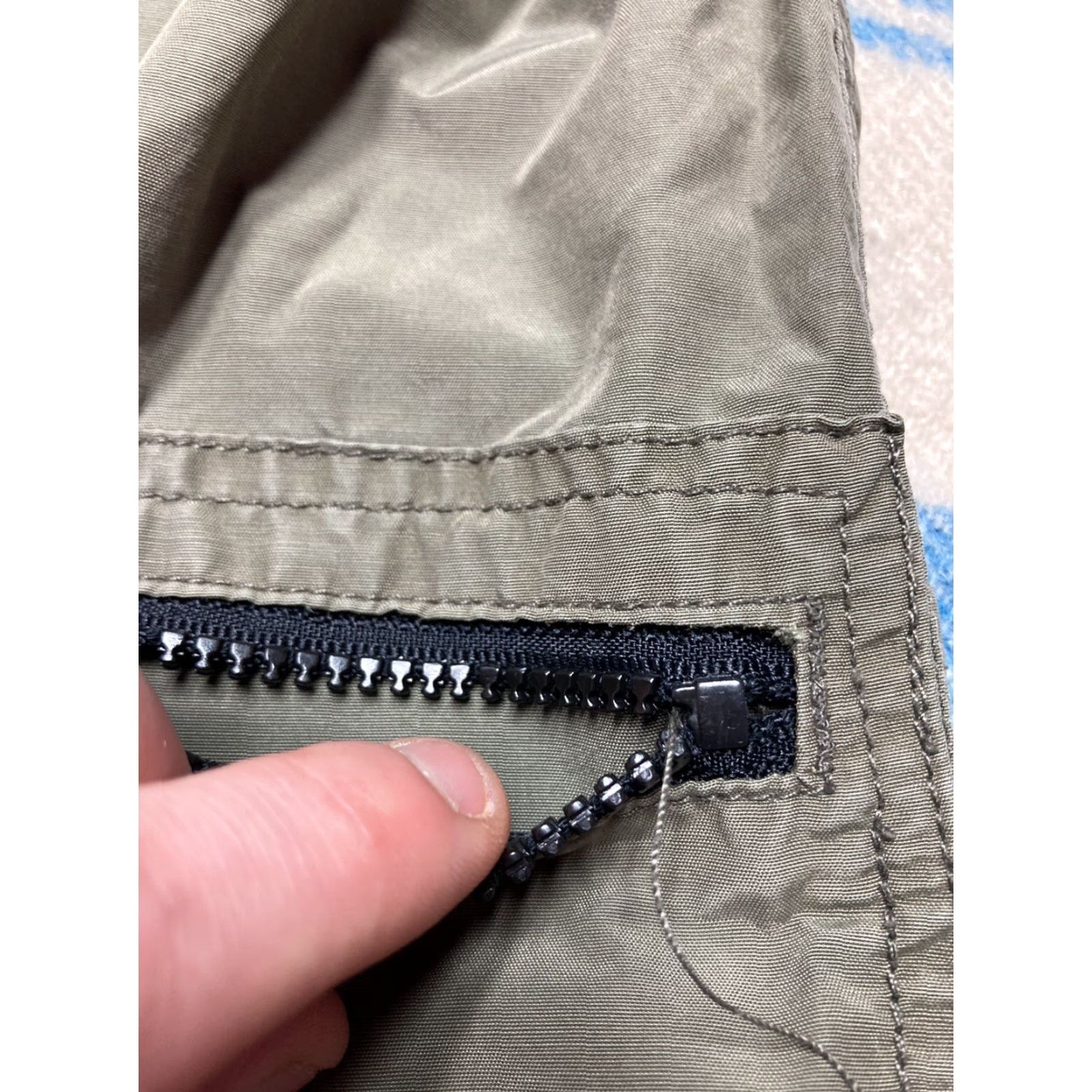 Olive VINTAGE Cargo Pants Womens Pants Drawstring Zipper Olive Green Baggy Y2K 32 Green Military Style Size 24" / US 00 / IT 34 - 4 Thumbnail