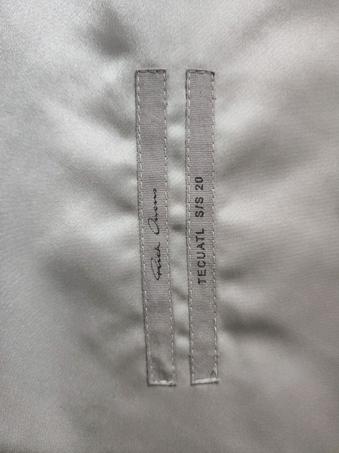 Rick Owens Rick Owens Reversible Cropped Flight Blood/Pearl Bomber 48 Size US M / EU 48-50 / 2 - 6 Thumbnail