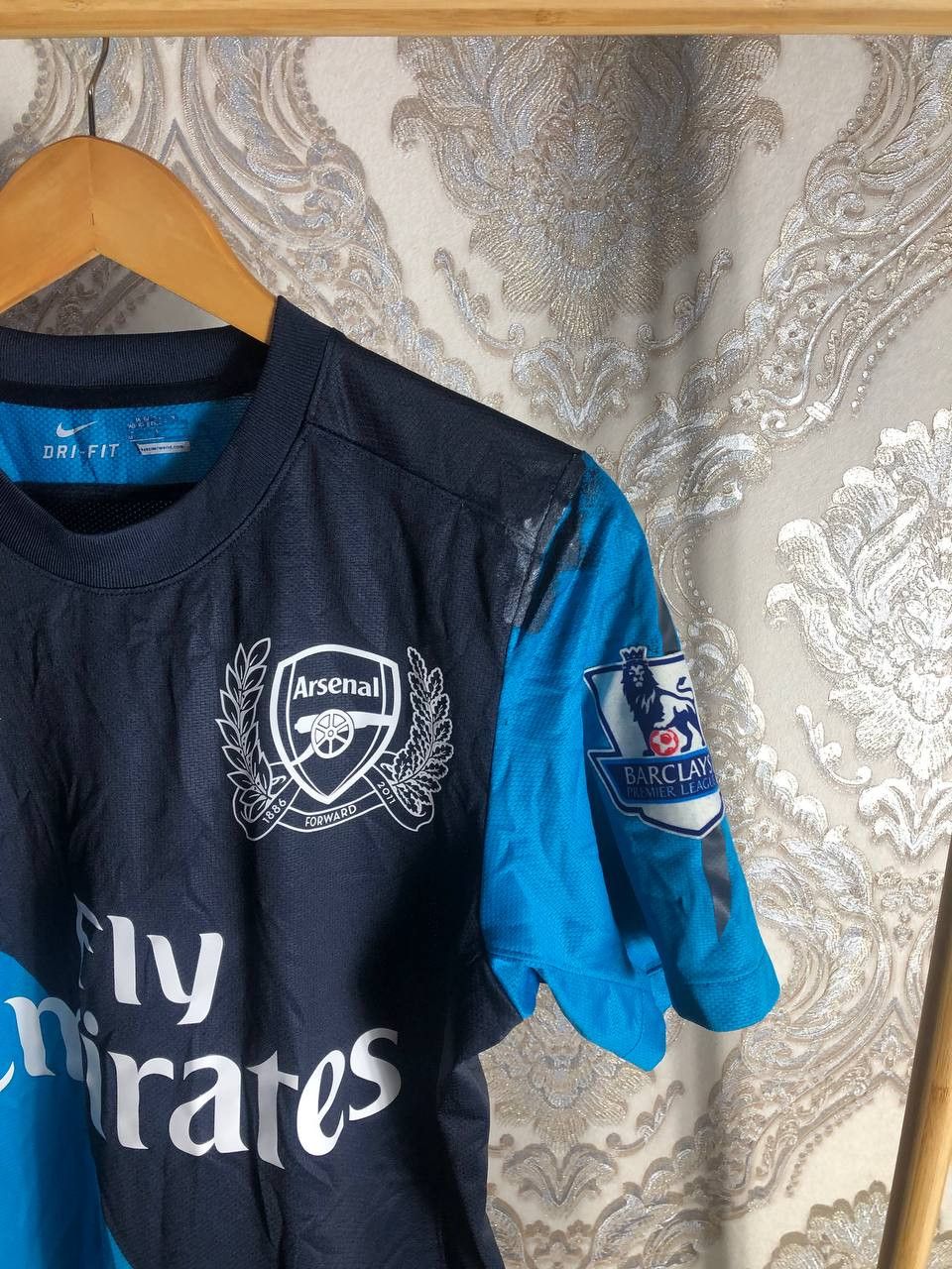 Nike Vintage Nike FC Arsenal London England Soccer Jersey Retro Size US M / EU 48-50 / 2 - 3 Thumbnail