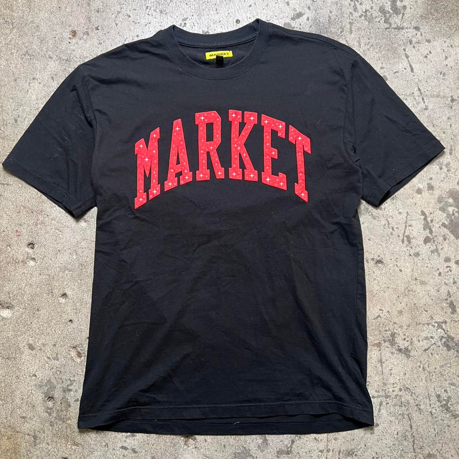Market Black and red Market streetwear tee men’s size L arch logo Size US L / EU 52-54 / 3 - 1 Thumbnail
