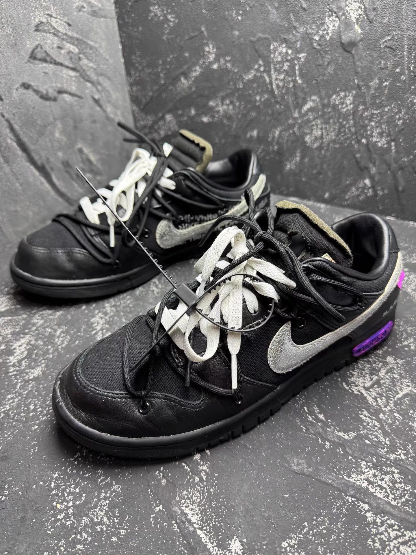 Nike Off-White x Nike Dunk No.50 Black Silver Q10 Size US 9.5 / EU 42-43 - 1 Thumbnail