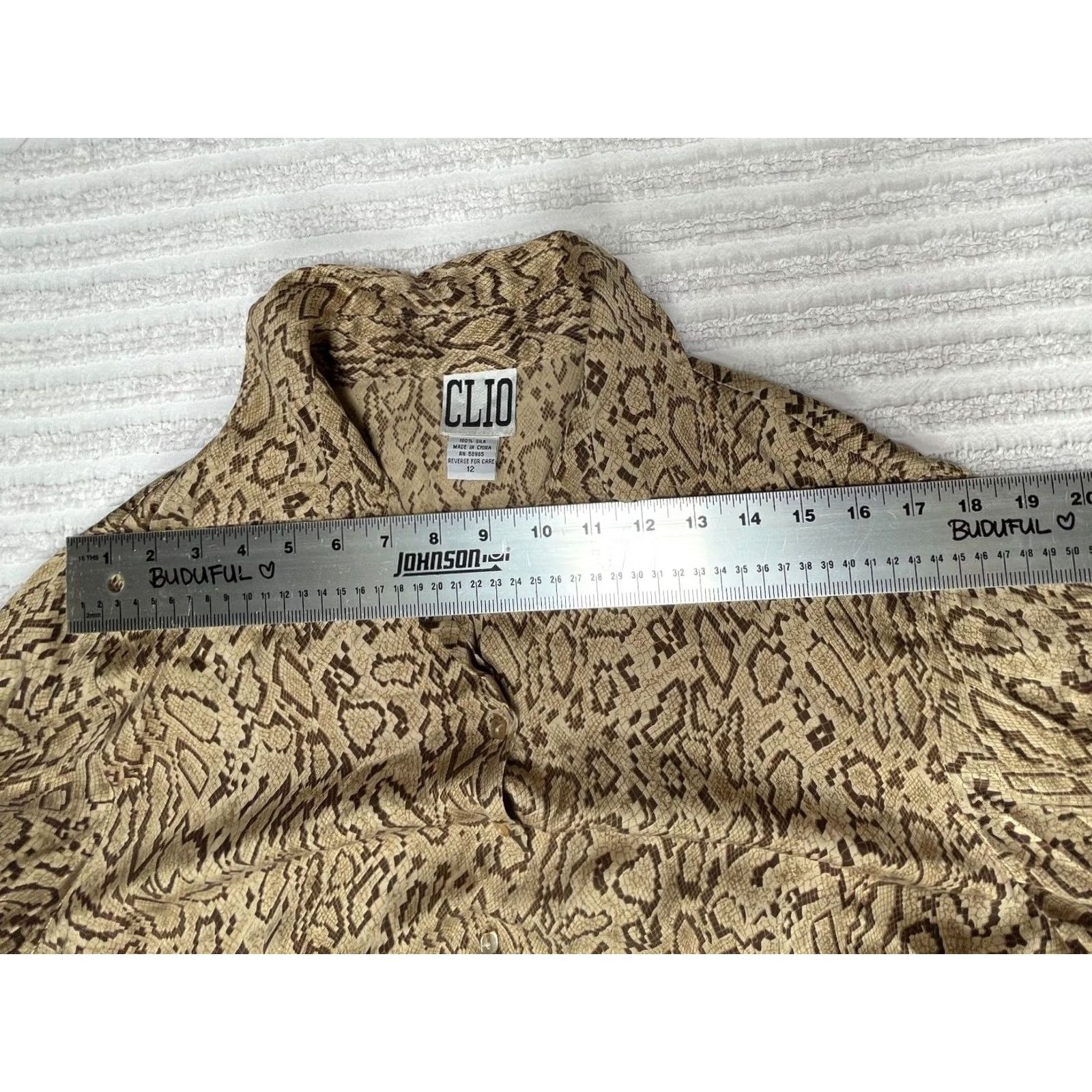 Vintage VINTAGE CLIO Women’s Button-Down Long Sleeve Snakeskin Silk Shirt Brown Size 12 Size XL / US 12-14 / IT 48-50 - 5 Thumbnail