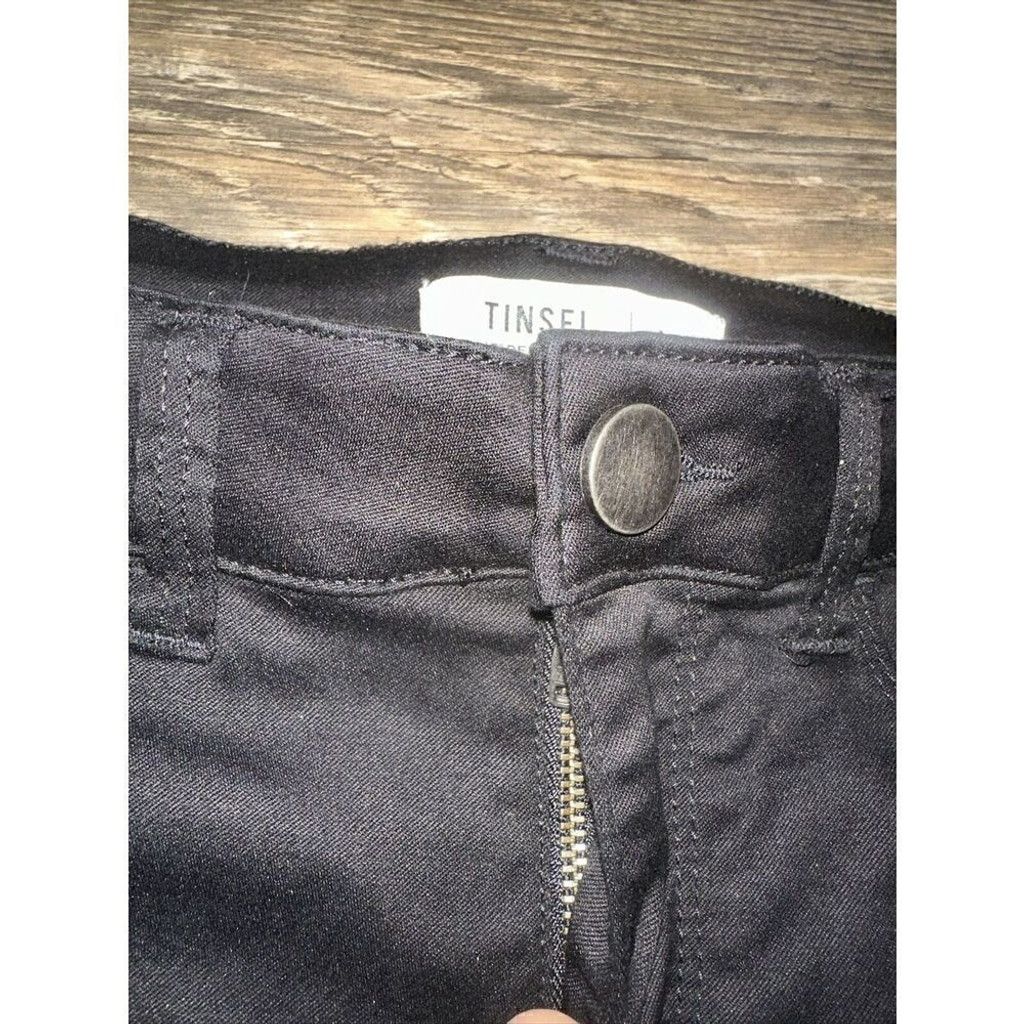 Nordstrom Tinsel Town Black Shorts. Size 25. Shim And Stretch. NWOT. 7 Size 25" / US 0 / IT 36 - 3 Thumbnail