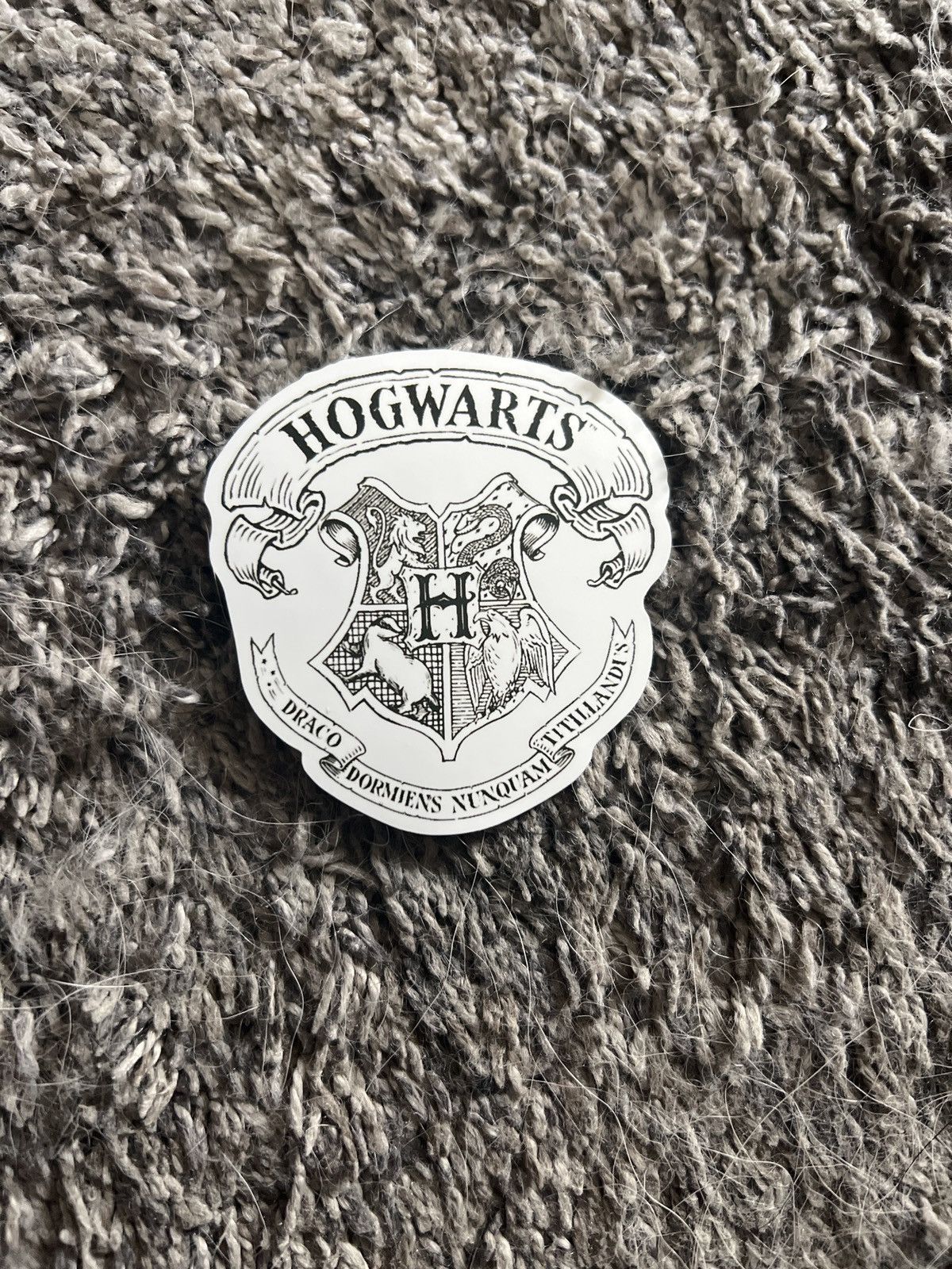 Hypebeast Harry Potter Hogwarts Sticker Size ONE SIZE - 1 Thumbnail