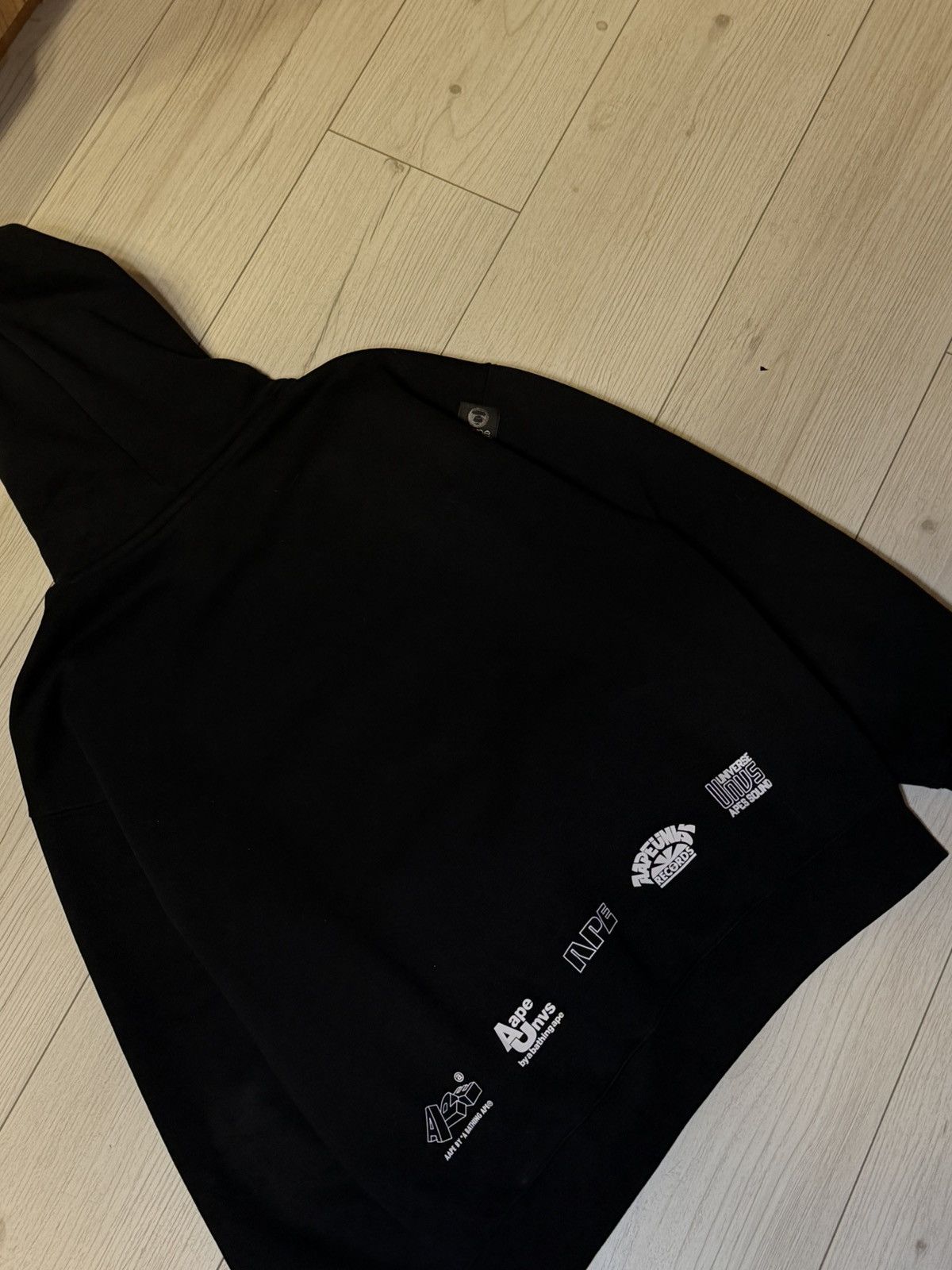 Aape AAPE BAPE Hoodie Rhinestones AApE uNvS Size US M / EU 48-50 / 2 - 7 Thumbnail